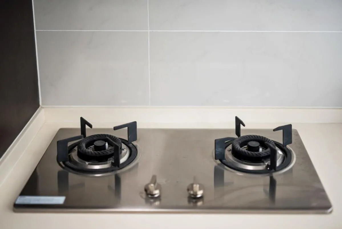 A Stylish 2BR Suite Water Views Free Parking