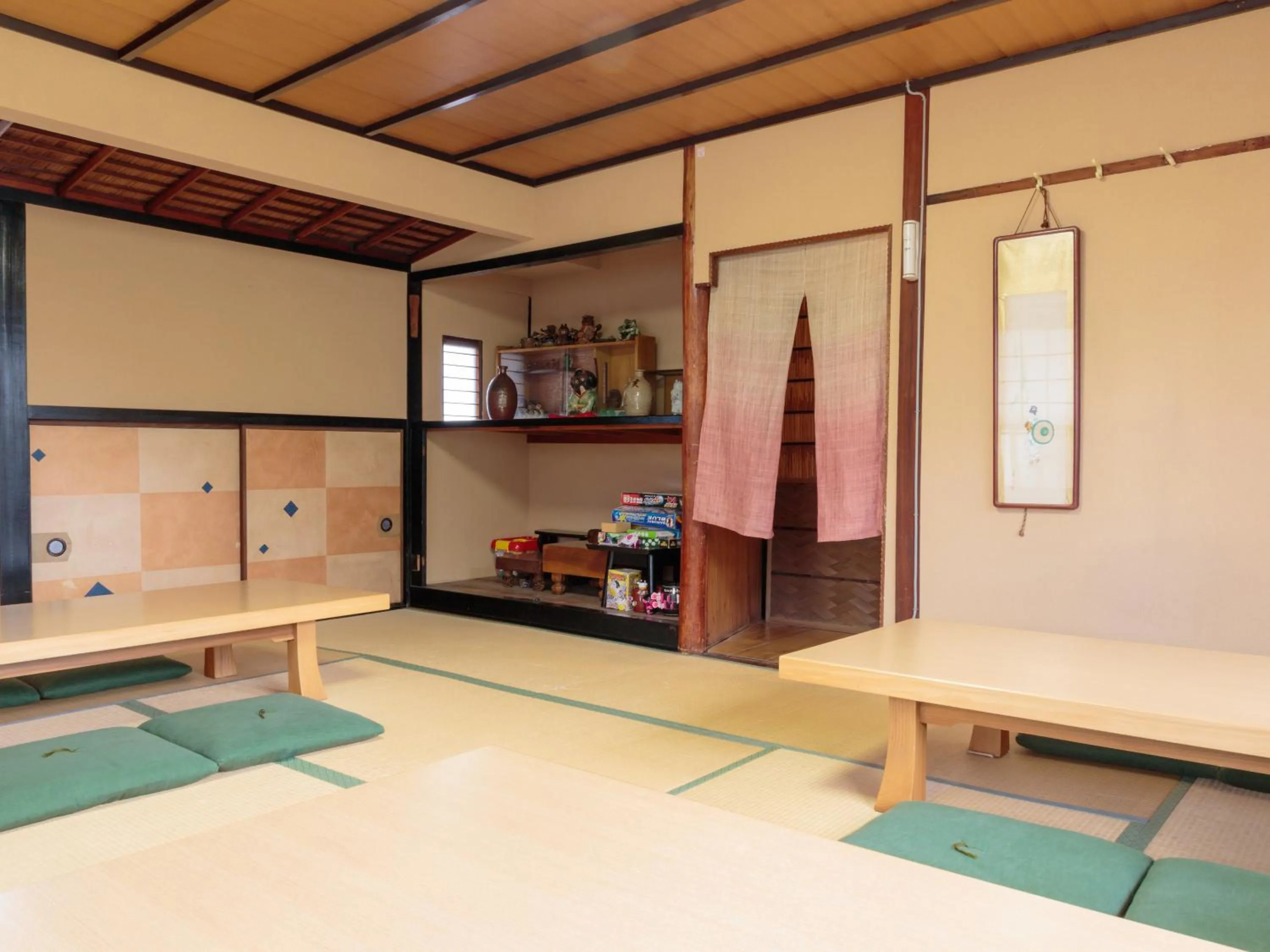 Living room in Gion Ryokan Q-beh