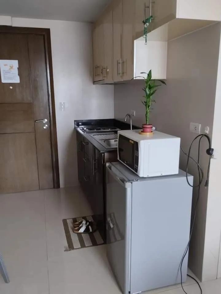 Kitchen or kitchenette in One Palm Tree Villas