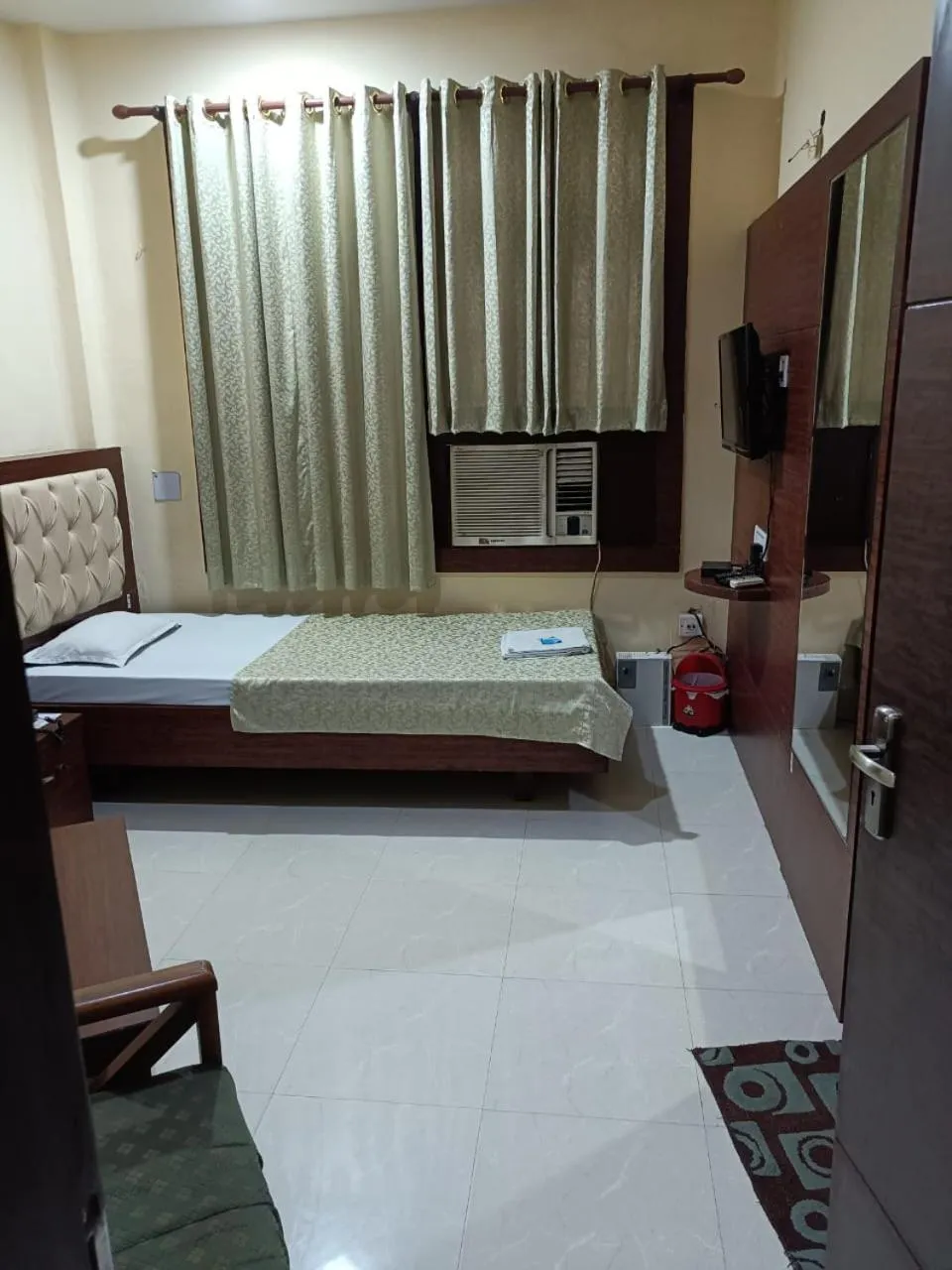 Bedroom, Bed in Hotel Orchid