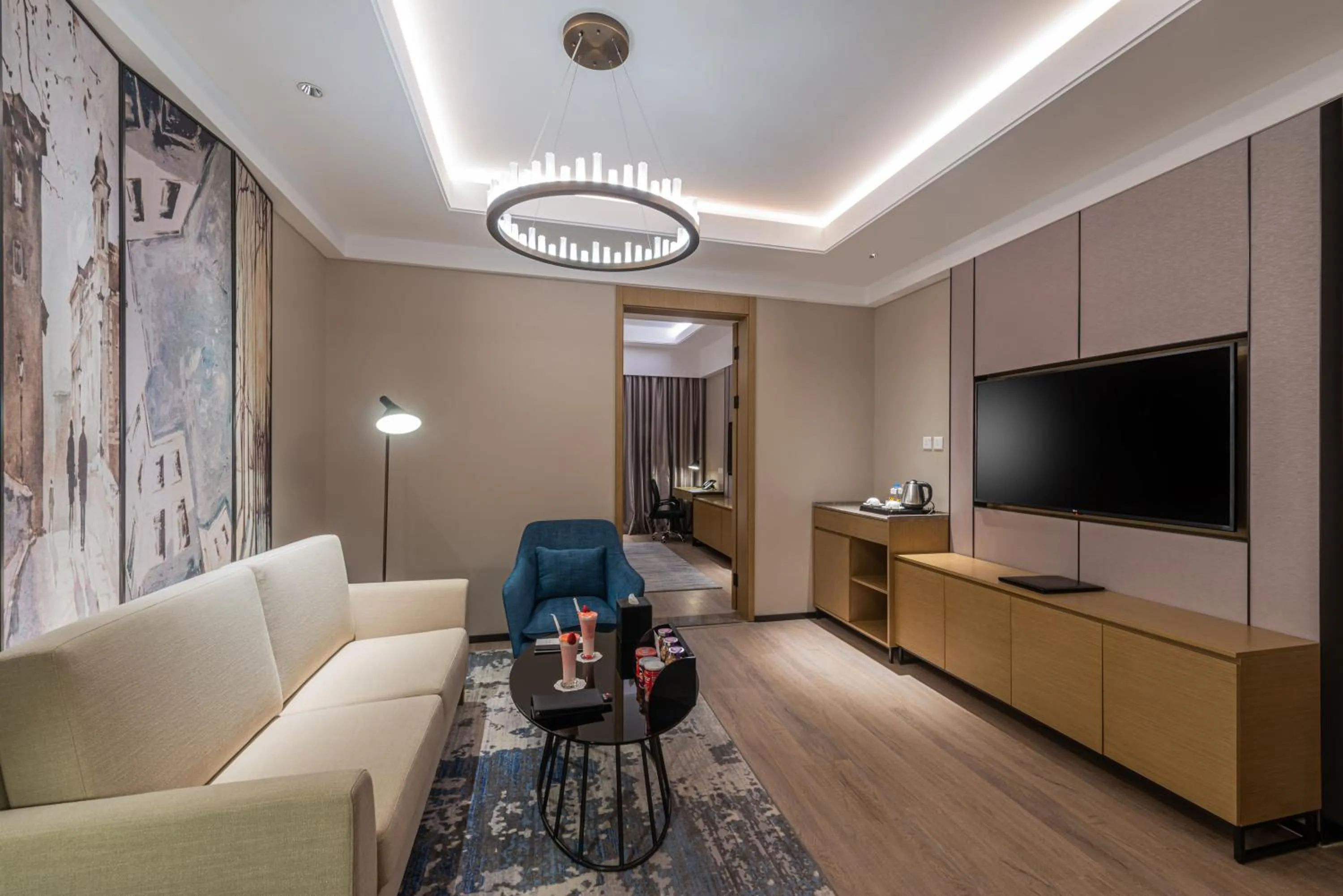 TV and multimedia in Boudl Khamis Mushait