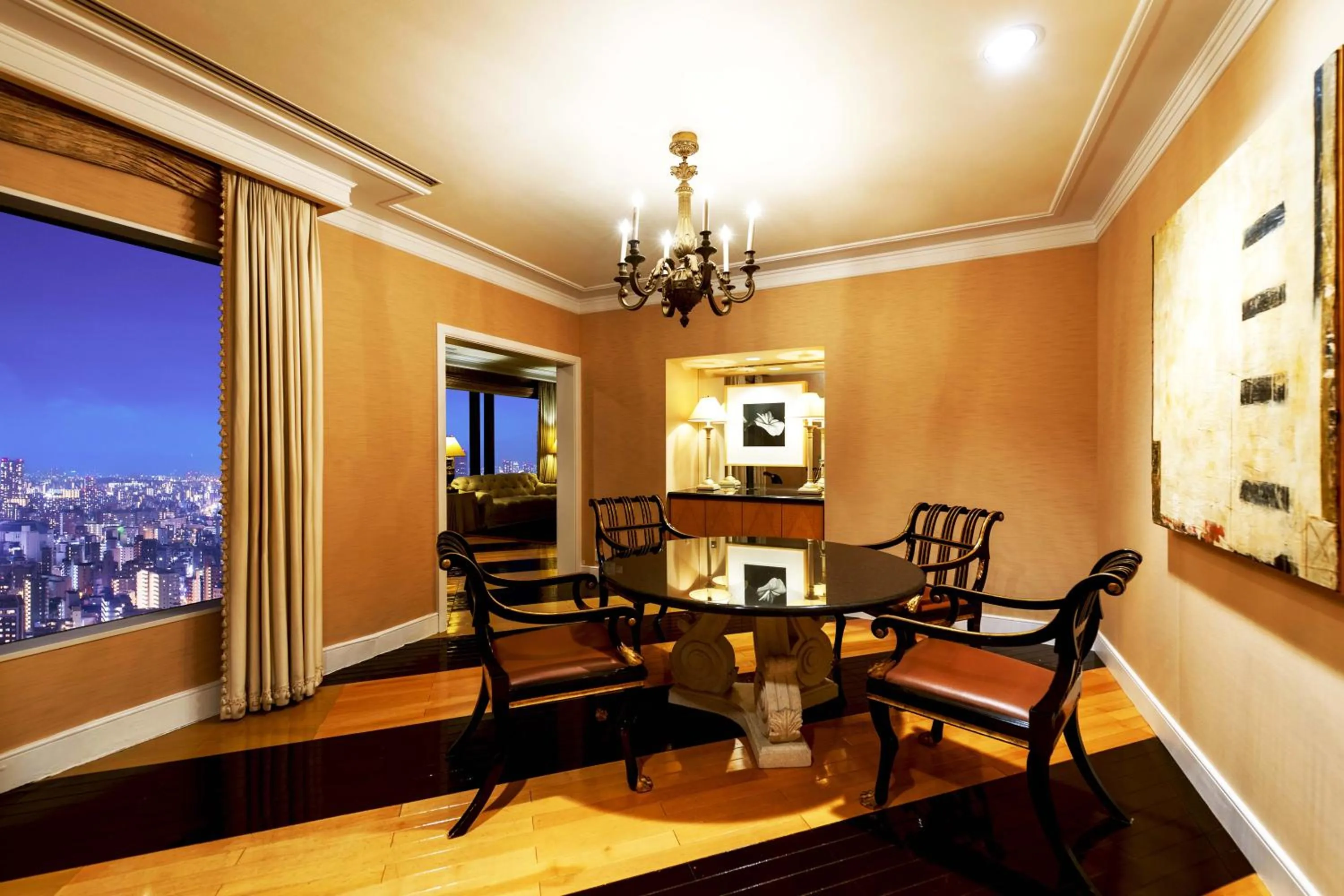 Living room in Hotel Hankyu International