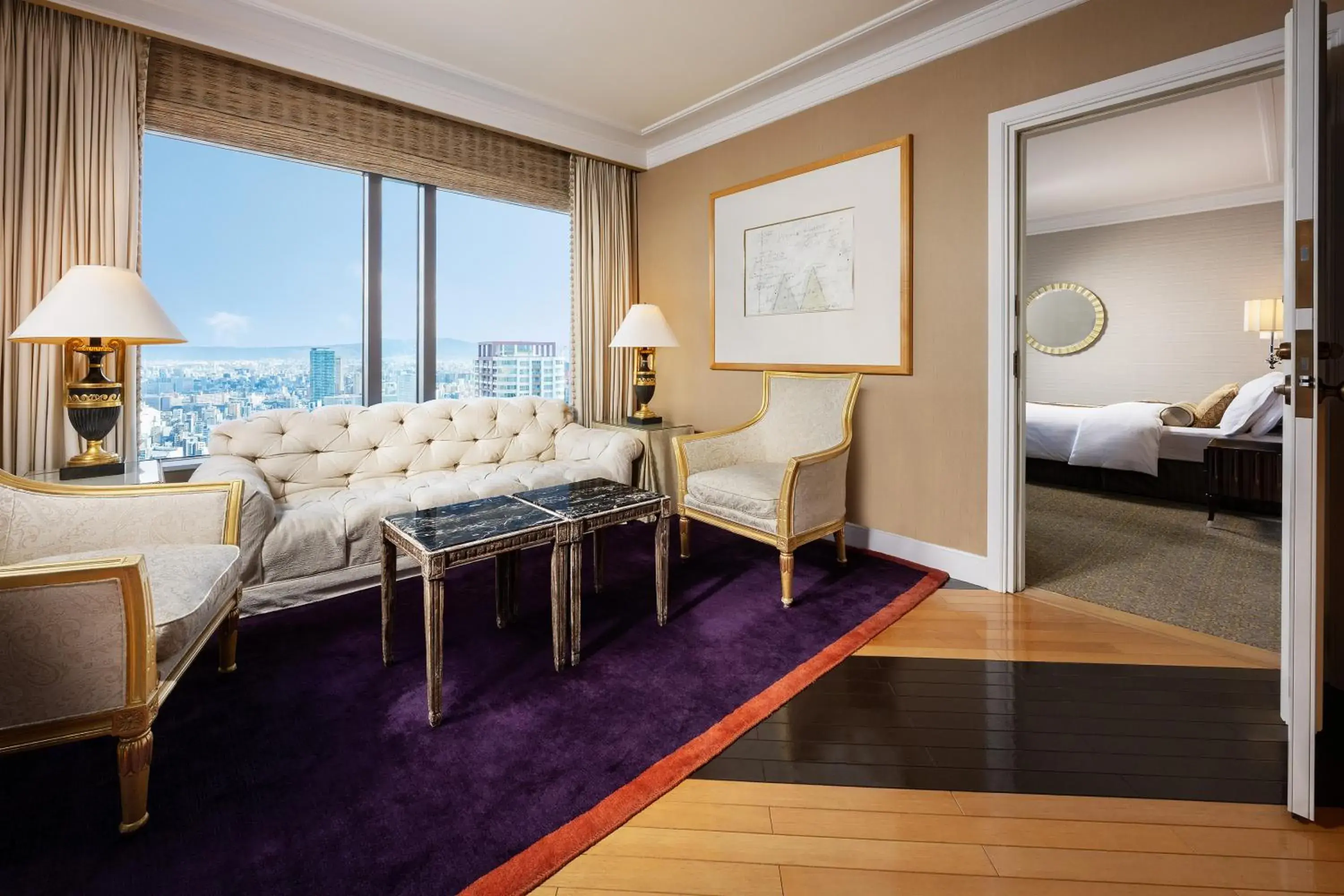 Living room, Bed in Hotel Hankyu International Living room, Bed in Hotel Hankyu International