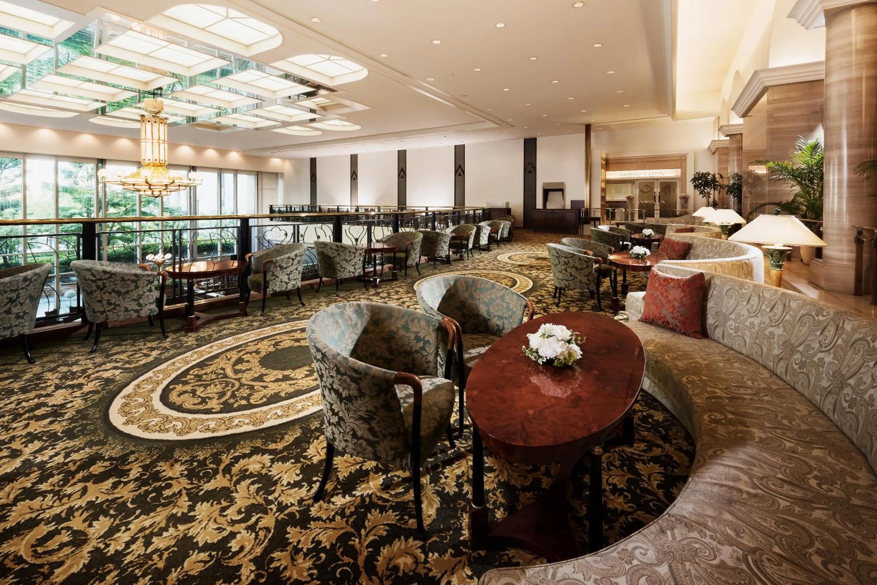 Restaurant/places to eat in Hotel Hankyu International