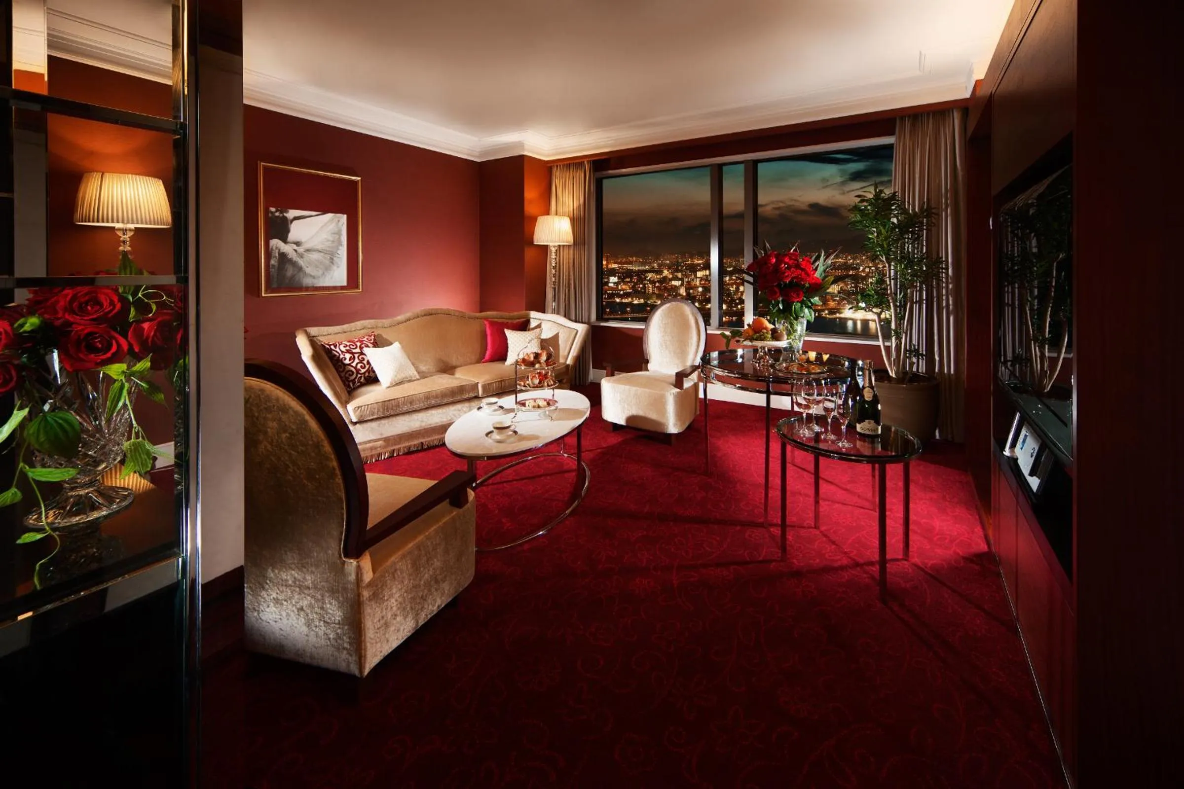 Living room in Hotel Hankyu International