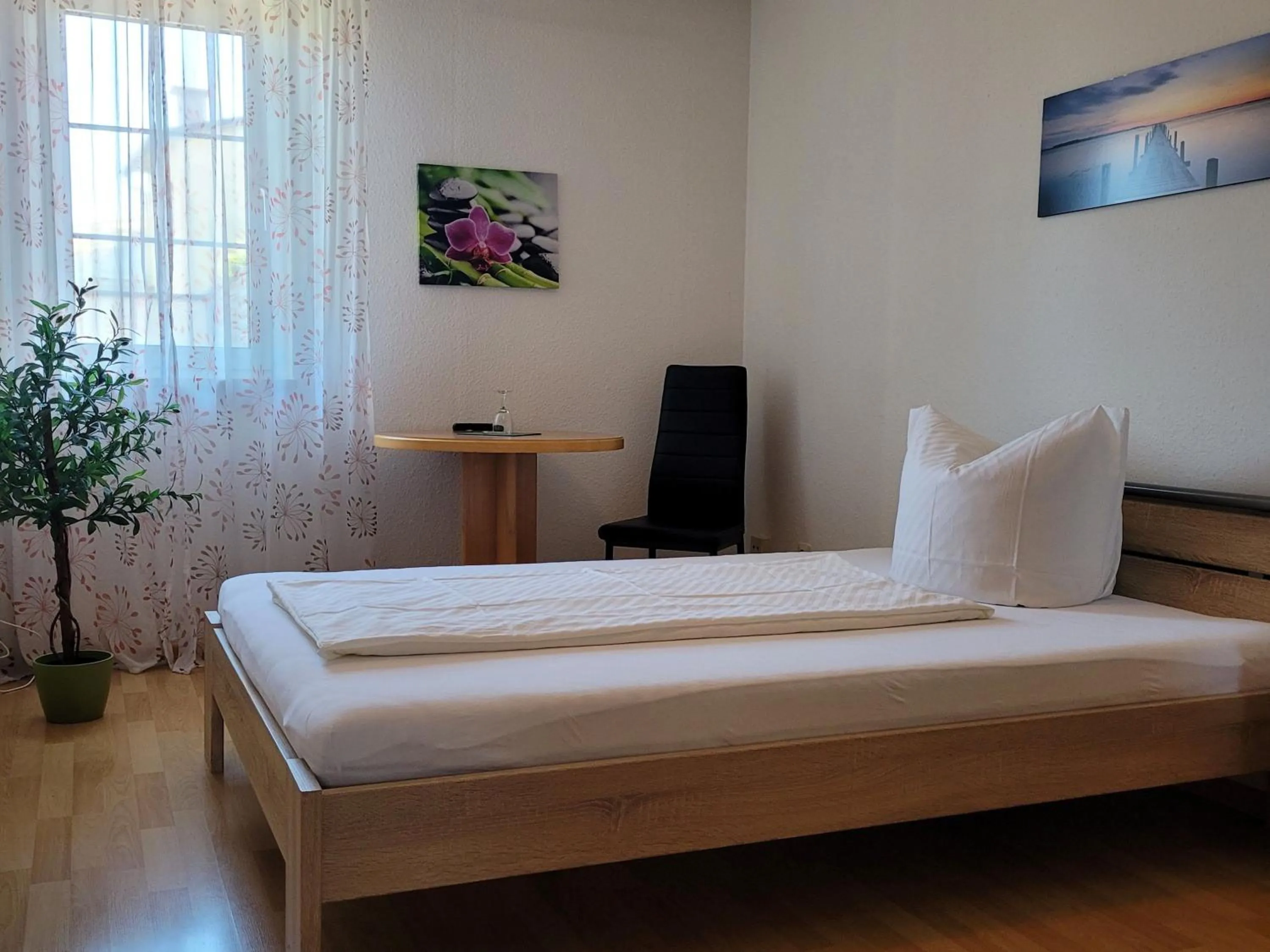 Bed in Hotel Scheffelhof