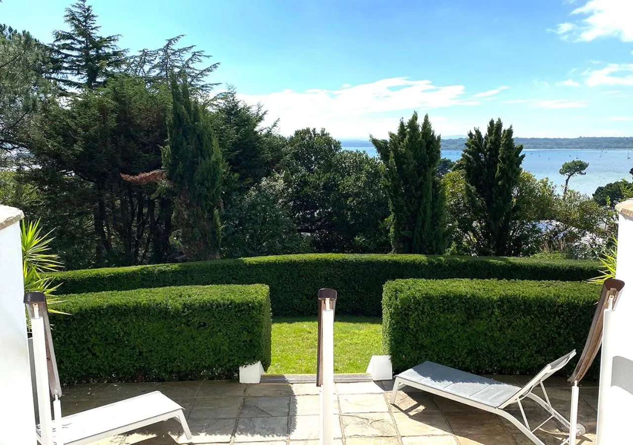 Garden in Harbour Heights Hotel