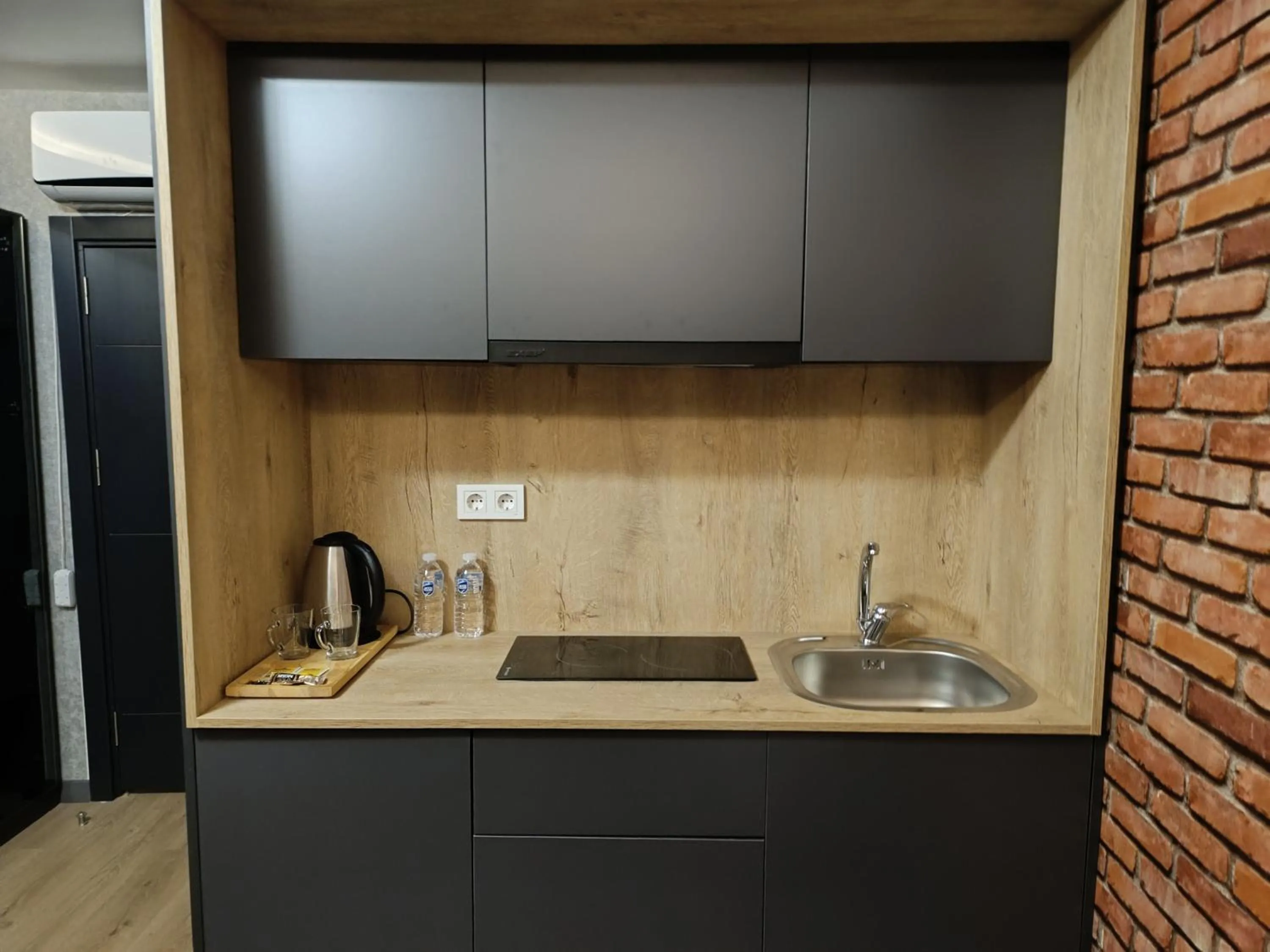 Kitchen or kitchenette in Nomad Hub Istanbul Residence
