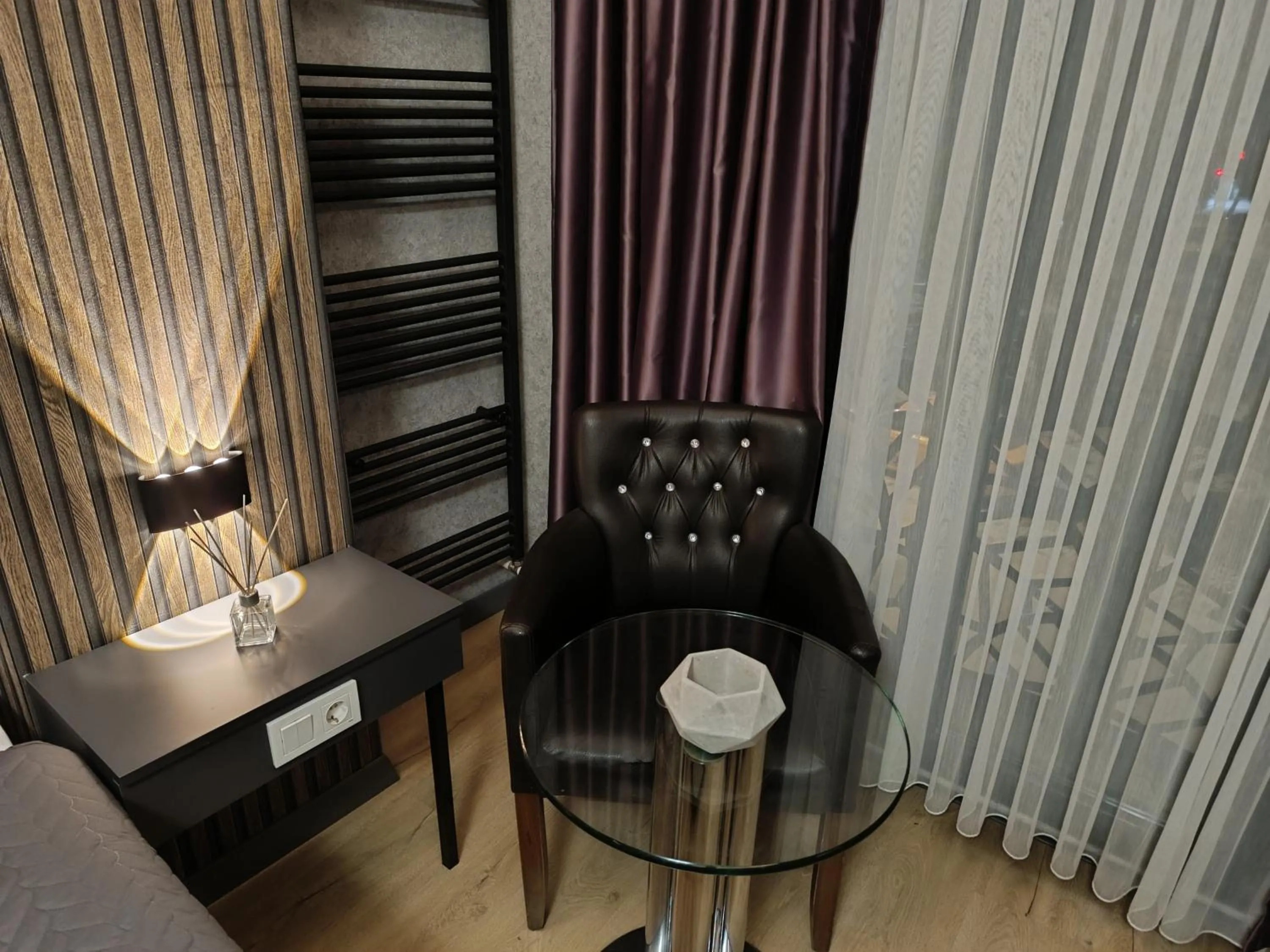 Seating area in Nomad Hub Istanbul Residence