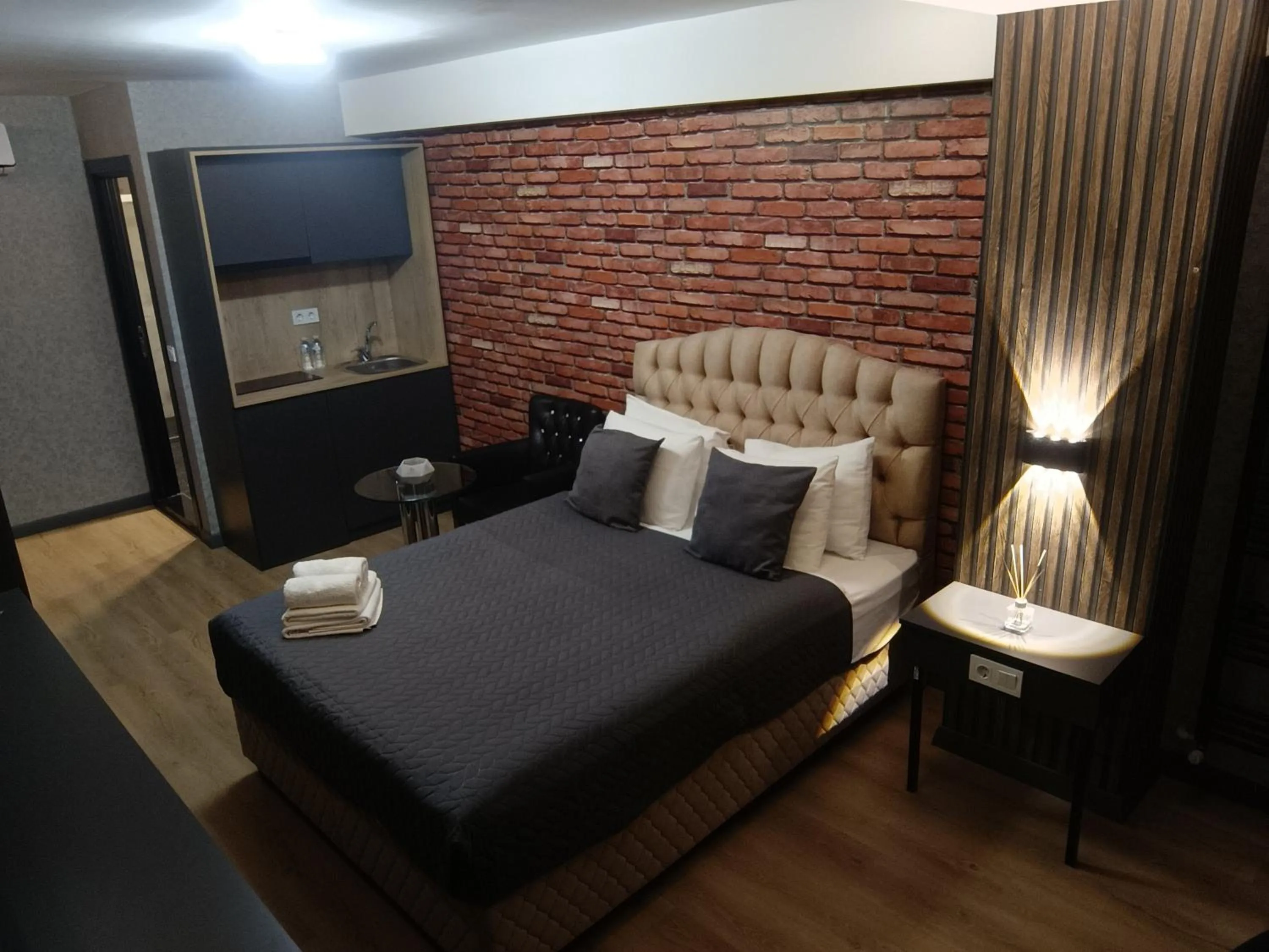 Bed in Nomad Hub Istanbul Residence