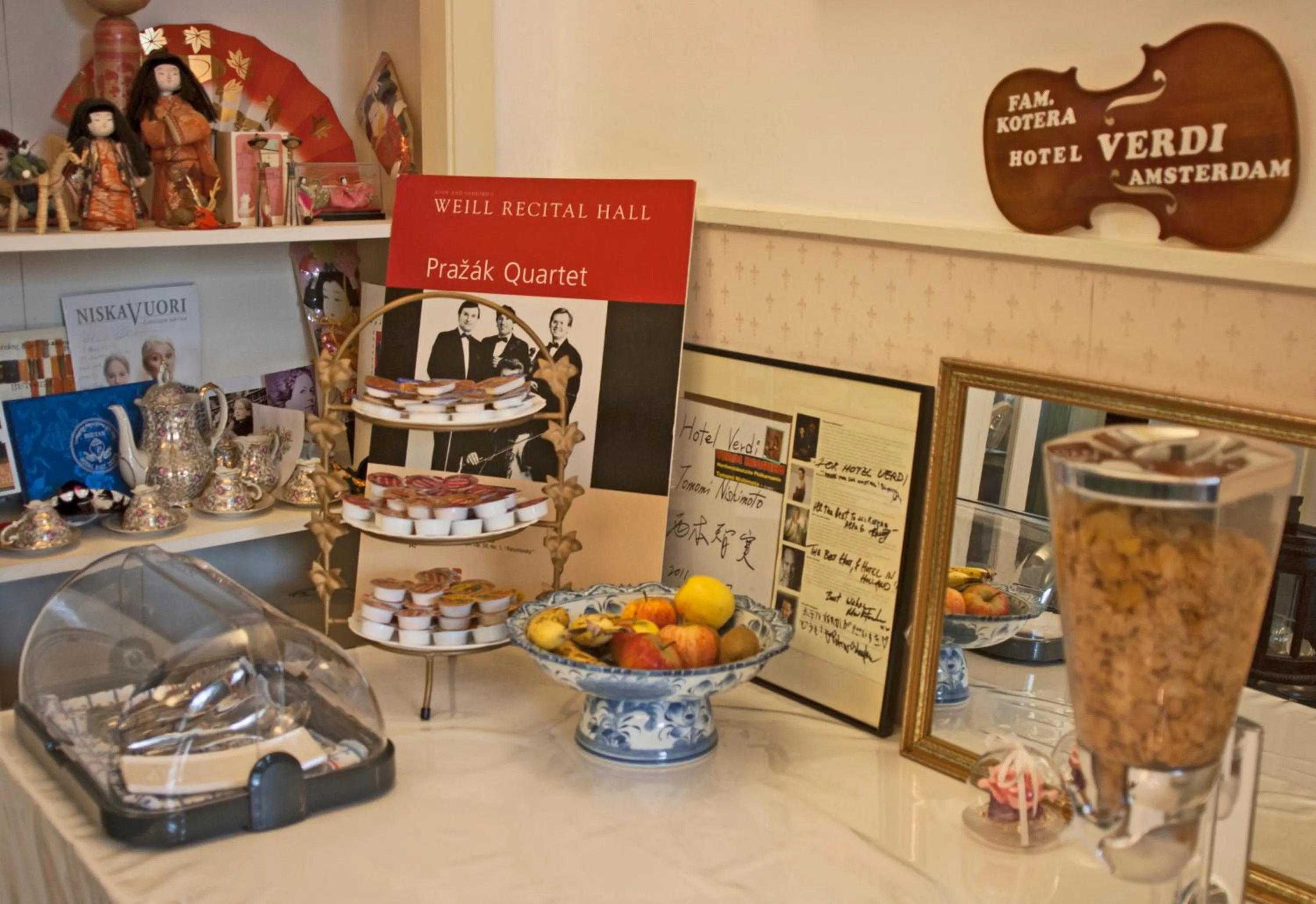 Food and drinks in Hotel Verdi