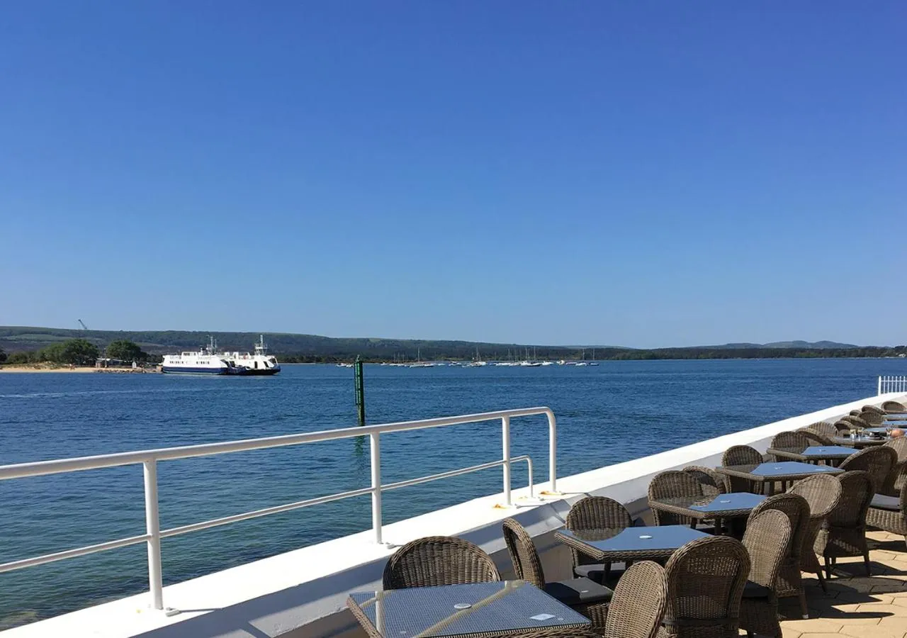 Restaurant/places to eat in Haven Hotel