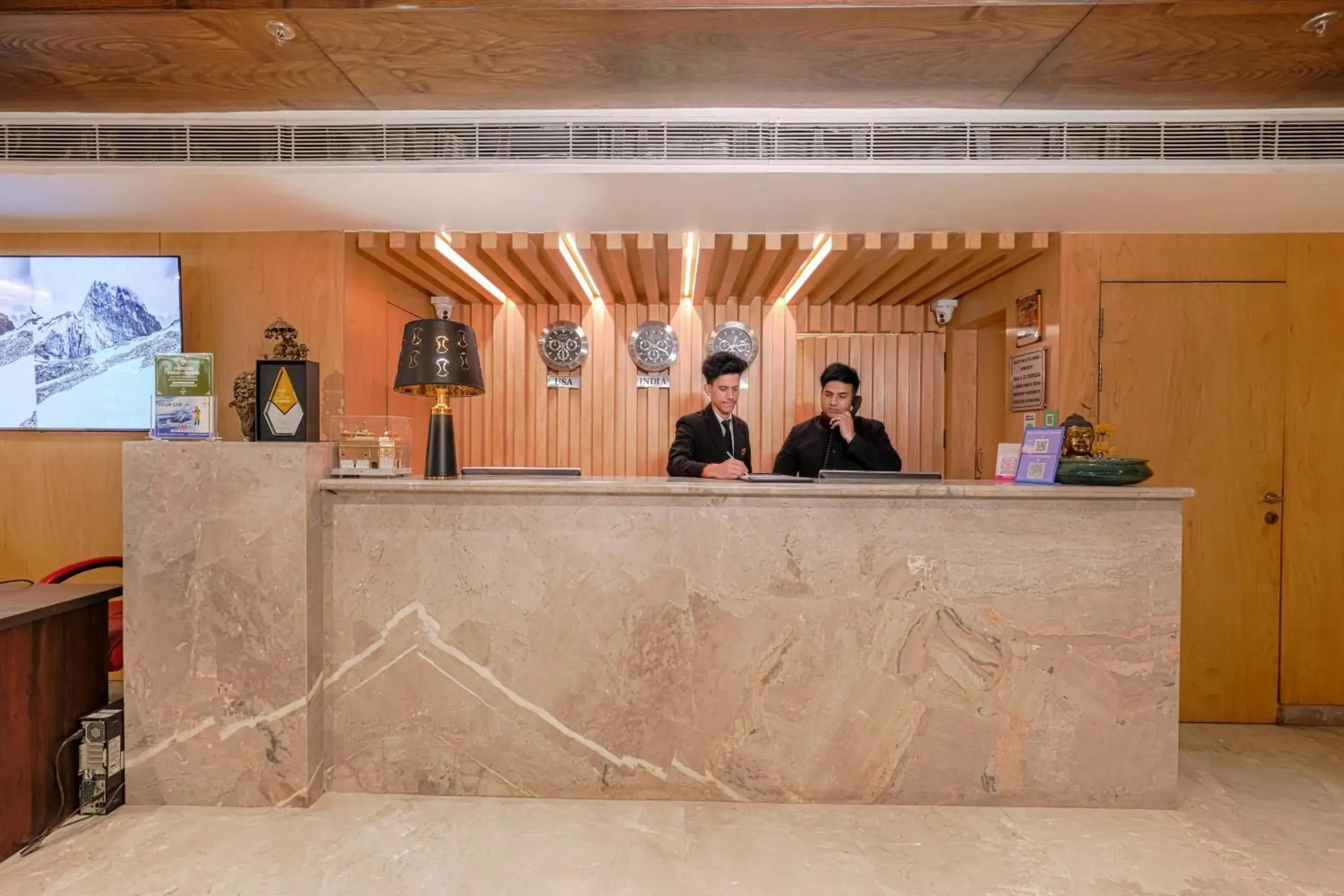 Lobby or reception in Quality Inn Elite Levelup Boutique Lobby or reception in Quality Inn Elite Levelup Boutique