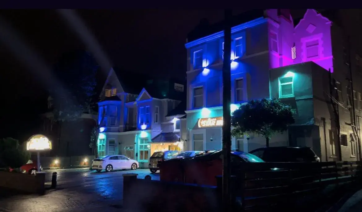 Facade/entrance in Star Hotel, South Leicester Facade/entrance in Star Hotel, South Leicester