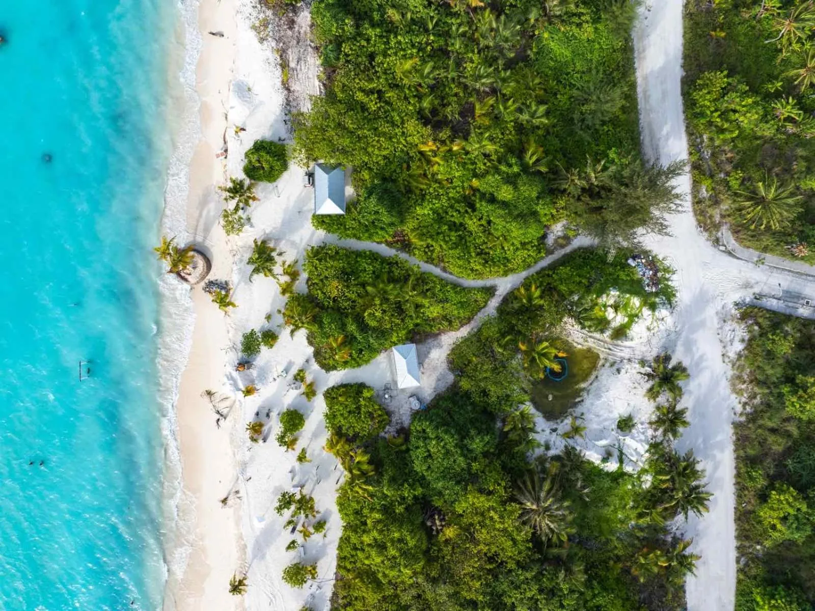 Beach in Maaniya Palace