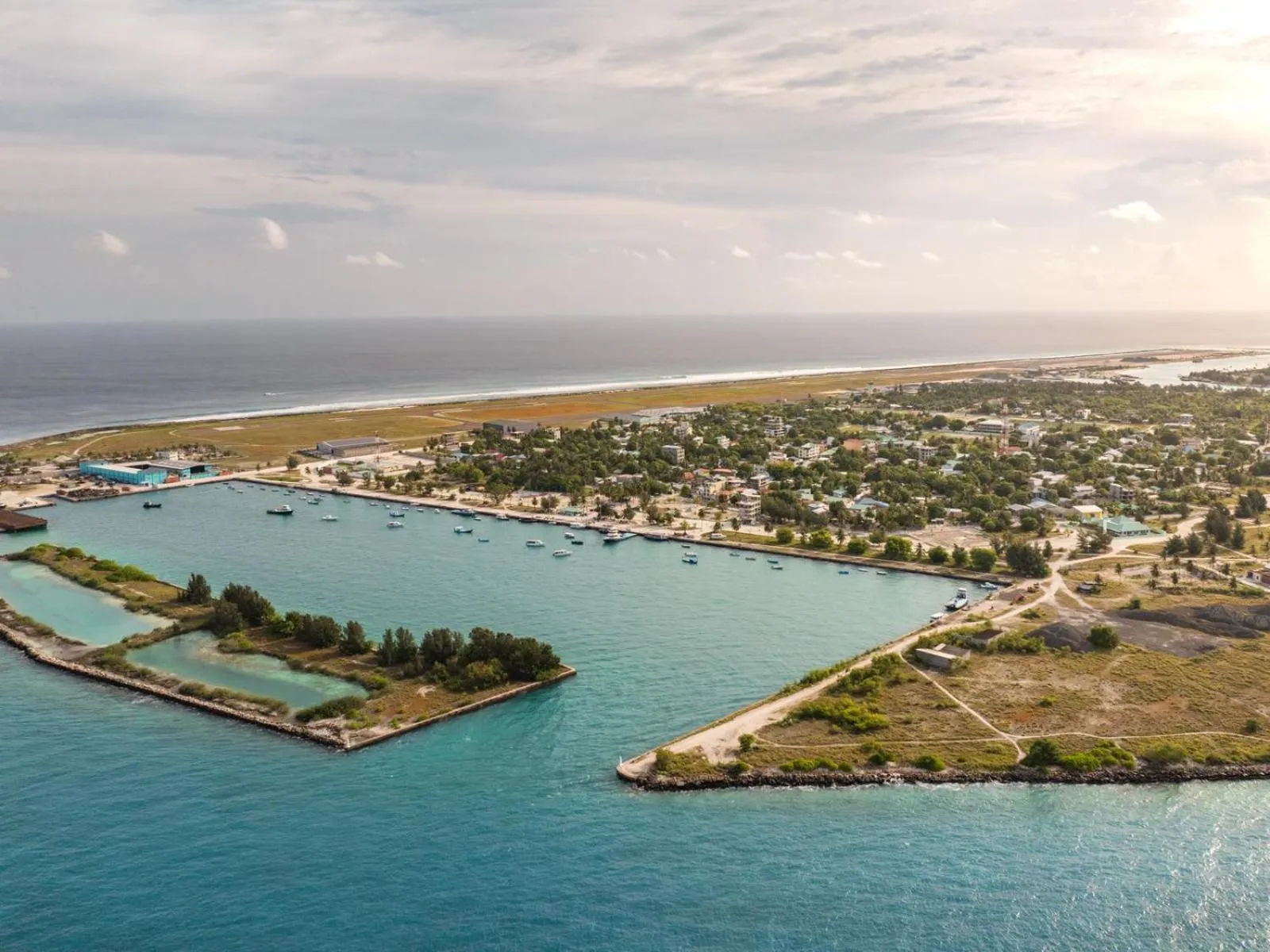 Natural landscape in Maaniya Palace