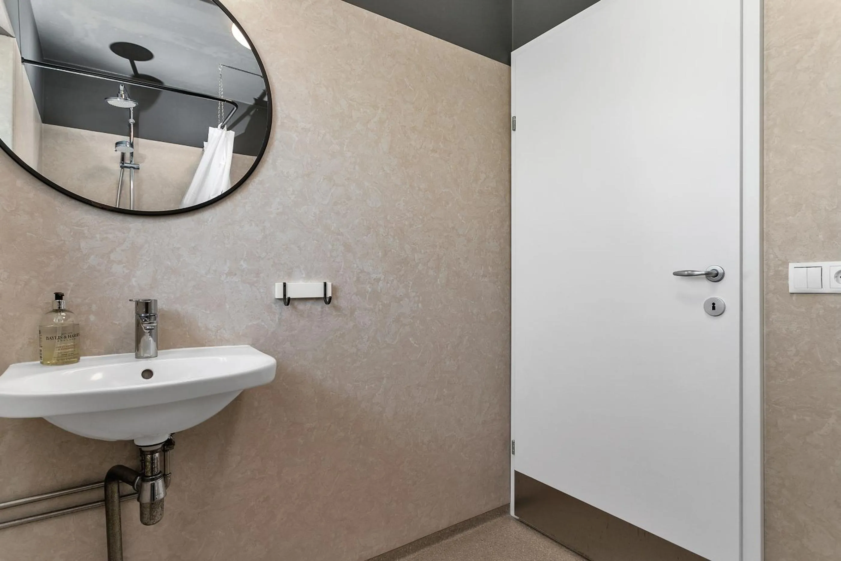 Bathroom in Elding Apartments