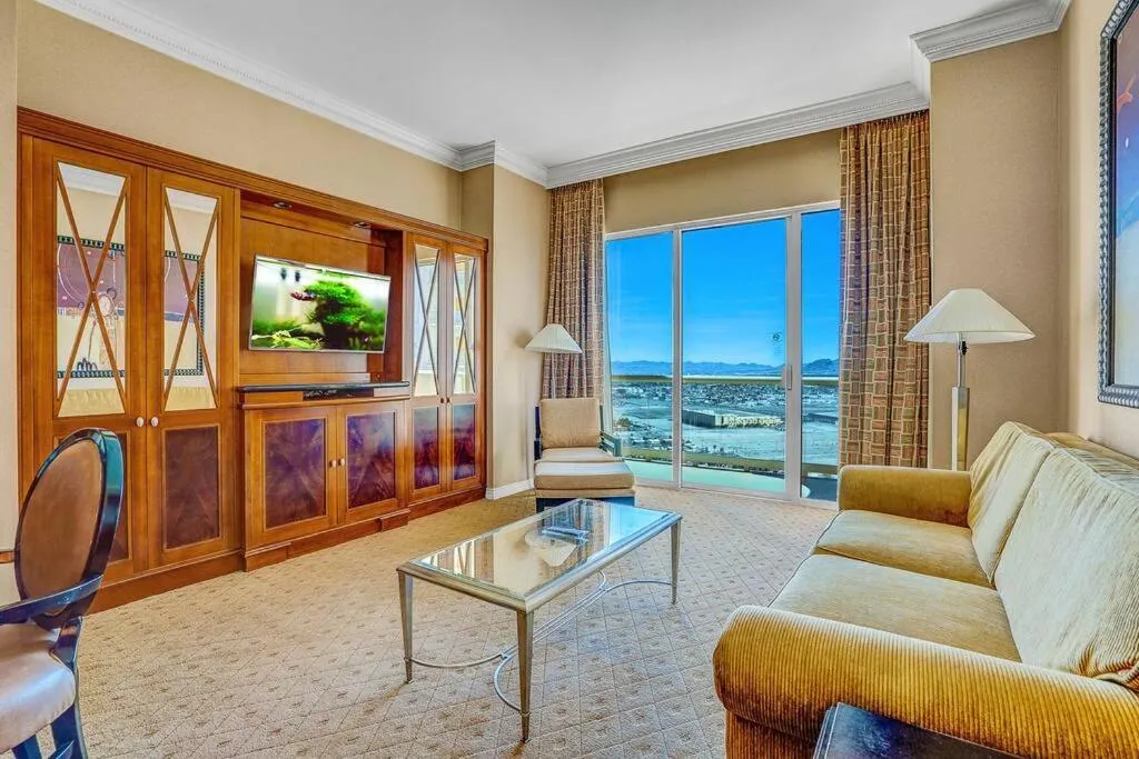 Experience Unparalleled Luxury at The Sinatra