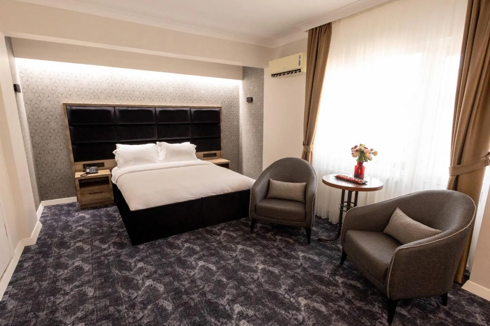 Bed in COMFORT HOUSE HOTEL