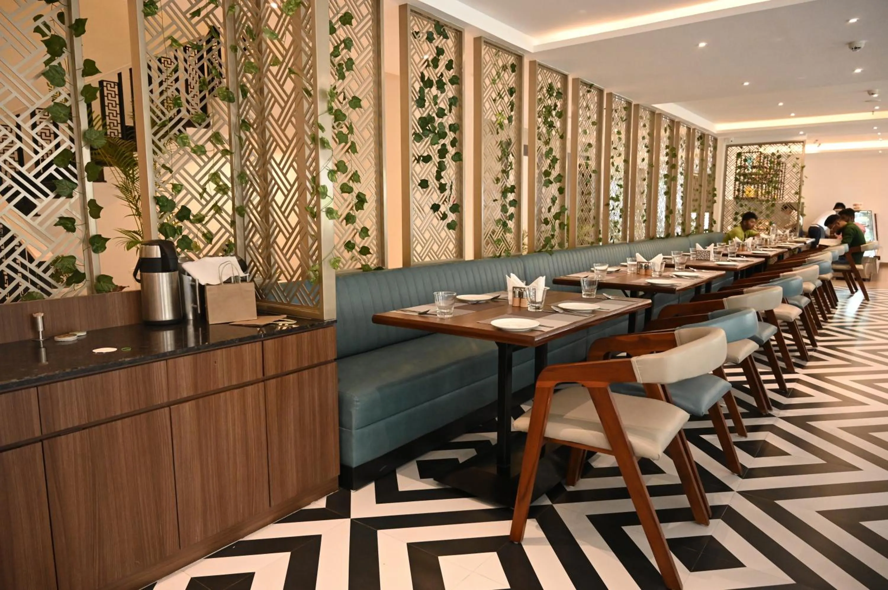 Restaurant/places to eat in Sachika Hotels, Guwahati