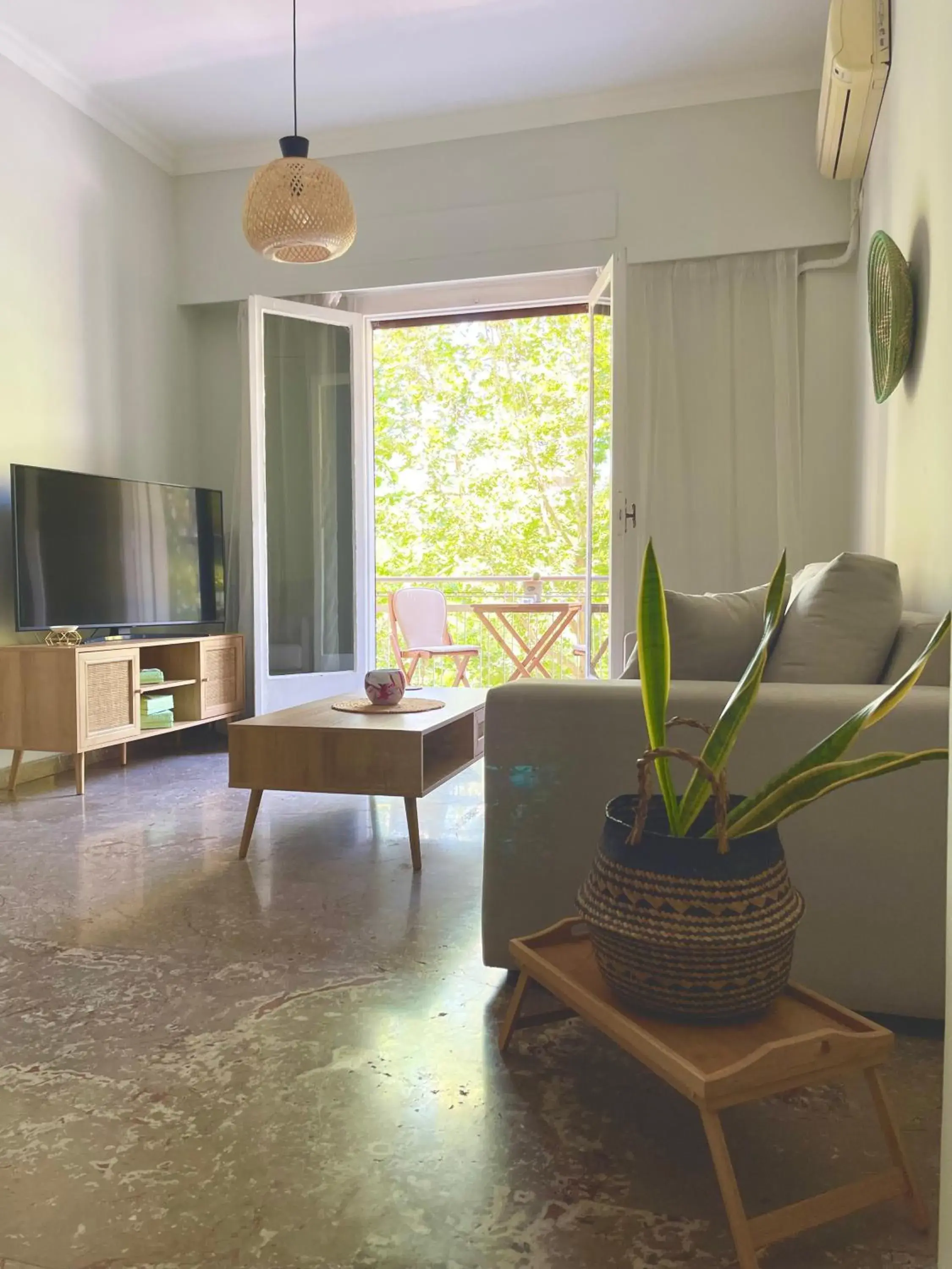 One-Bedroom Apartment in Athens Modern Living by YHA One-Bedroom Apartment in Athens Modern Living by YHA