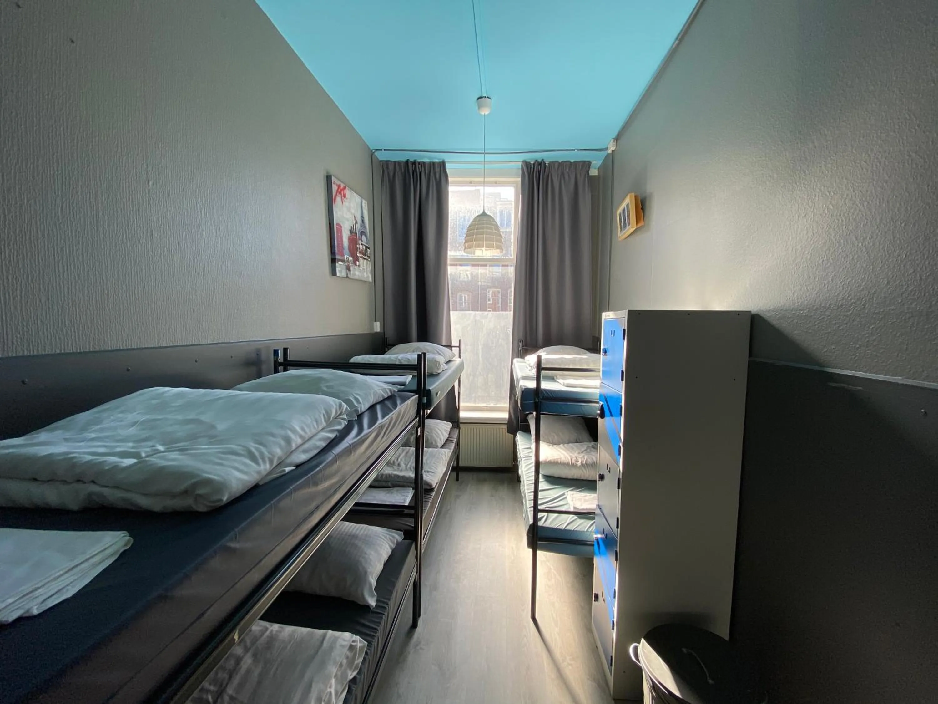 bunk bed in Hostel Cosmos Amsterdam