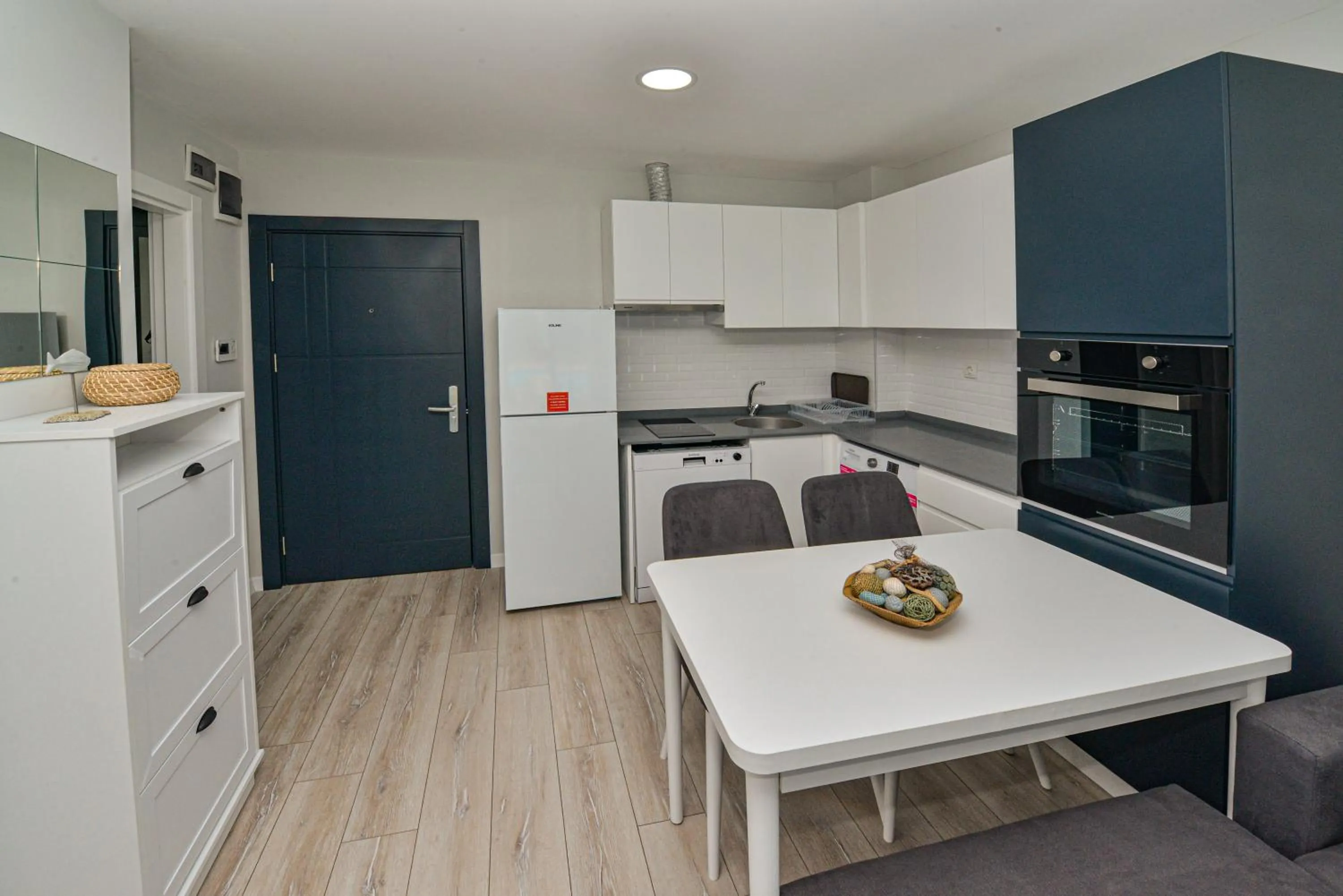 Kitchen or kitchenette in C Suites Antalia Airport