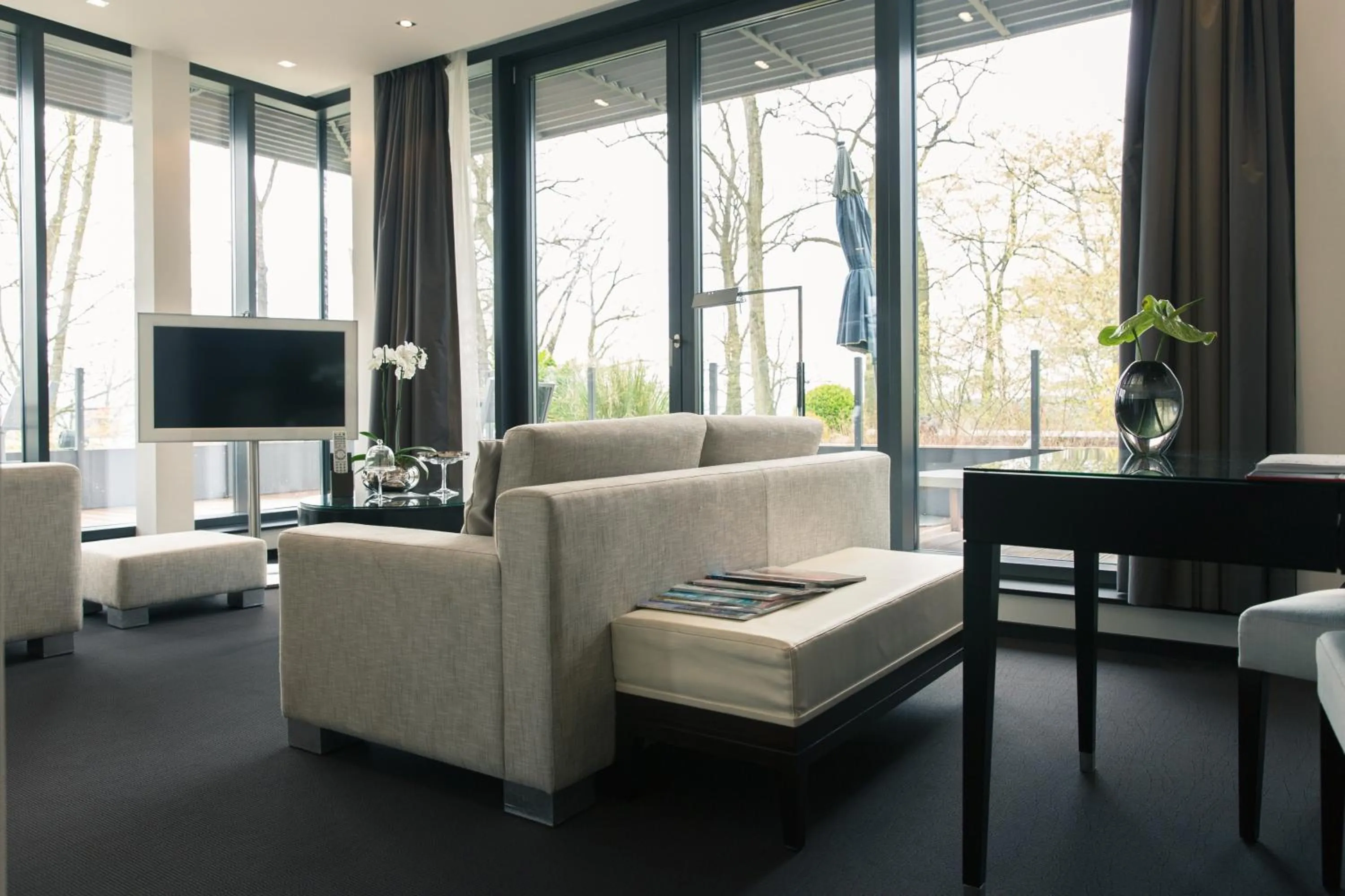 TV and multimedia in Relais & Châteaux Hotel Burg Schwarzenstein