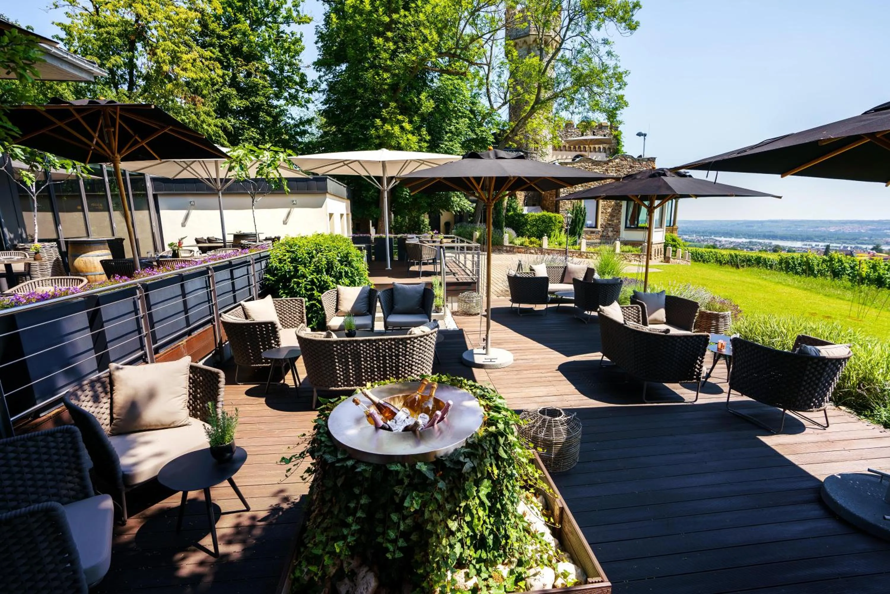 Restaurant/places to eat in Relais & Châteaux Hotel Burg Schwarzenstein