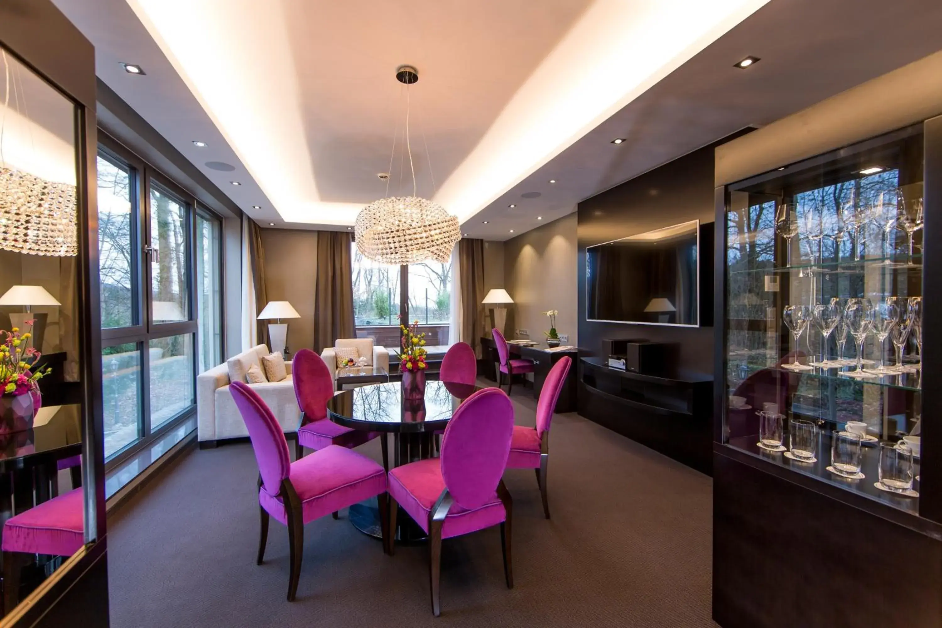 Grand Suite in Relais & Châteaux Hotel Burg Schwarzenstein Grand Suite in Relais & Châteaux Hotel Burg Schwarzenstein