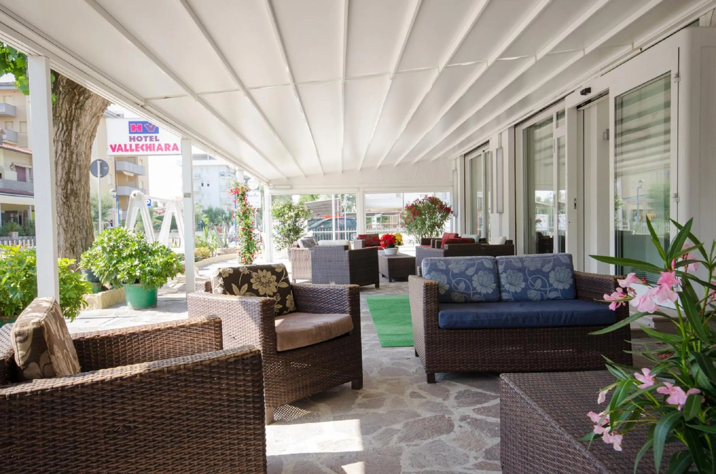 Garden, Lobby/Reception in Hotel Vallechiara