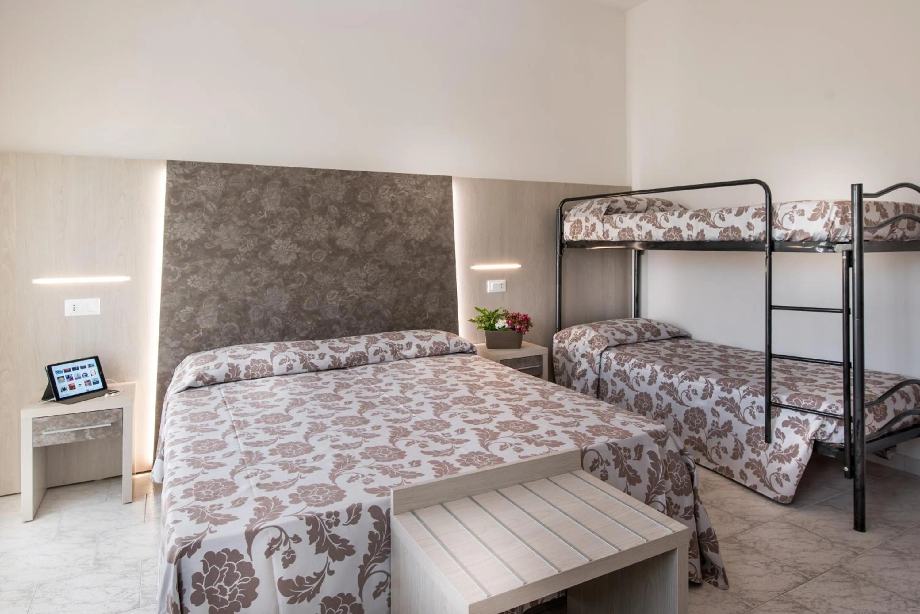 bunk bed in Hotel Vallechiara