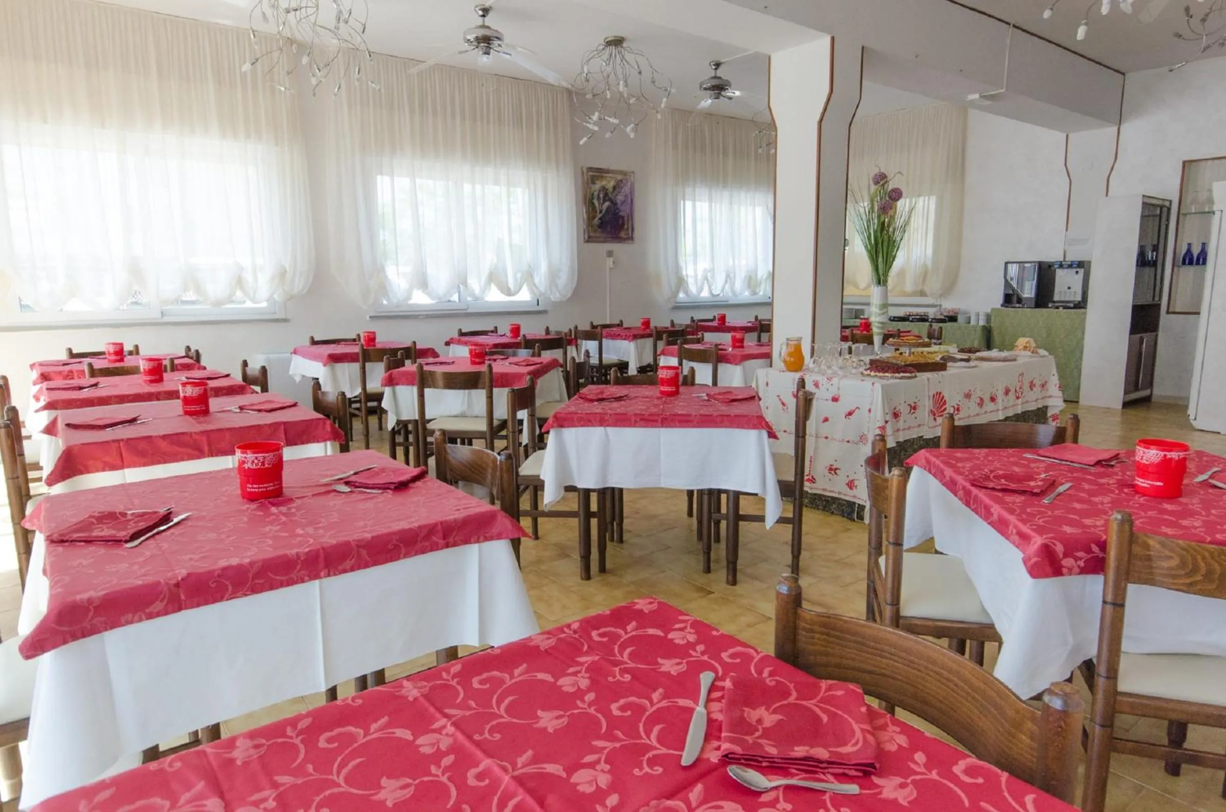 Restaurant/Places to Eat in Hotel Vallechiara