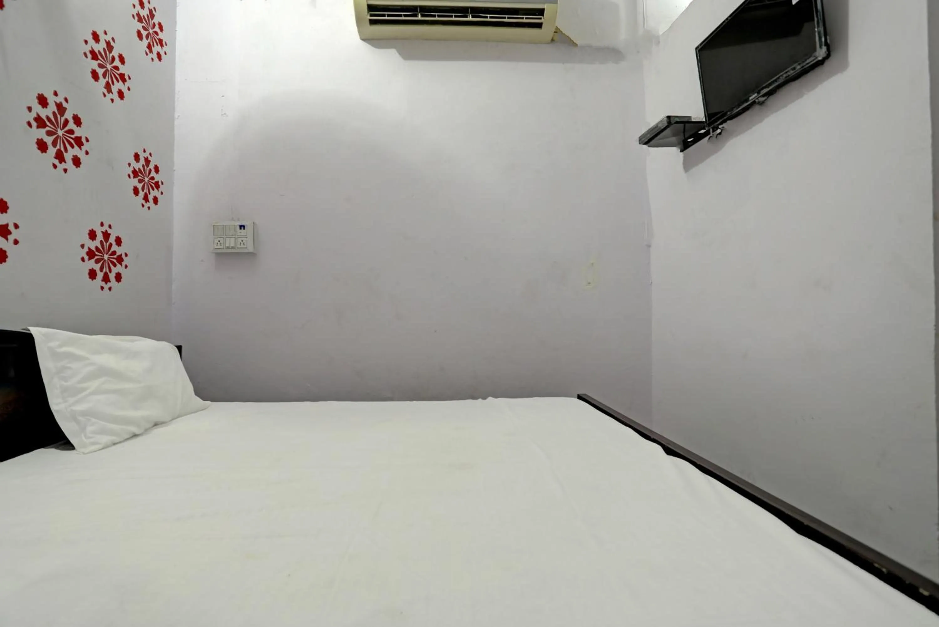 Bedroom in Hotel O Star Night Place