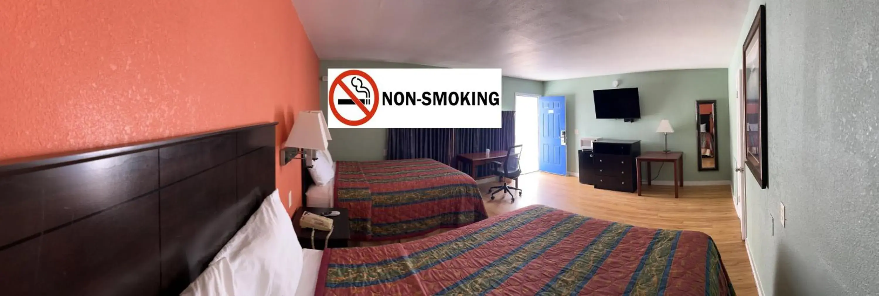 Standard Double Room in Town & Country Motel Standard Double Room in Town & Country Motel