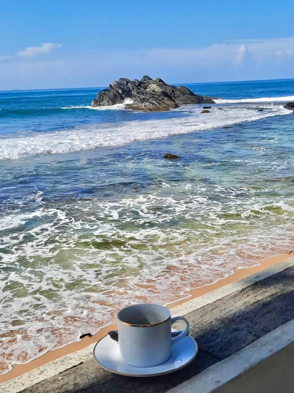 Rockside Cabanas Hotel