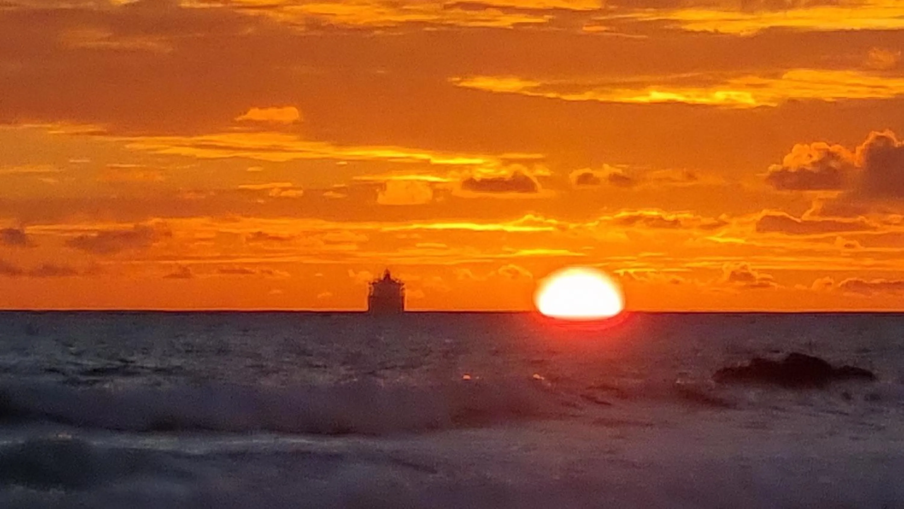 Sunset in Rockside Cabanas Hotel
