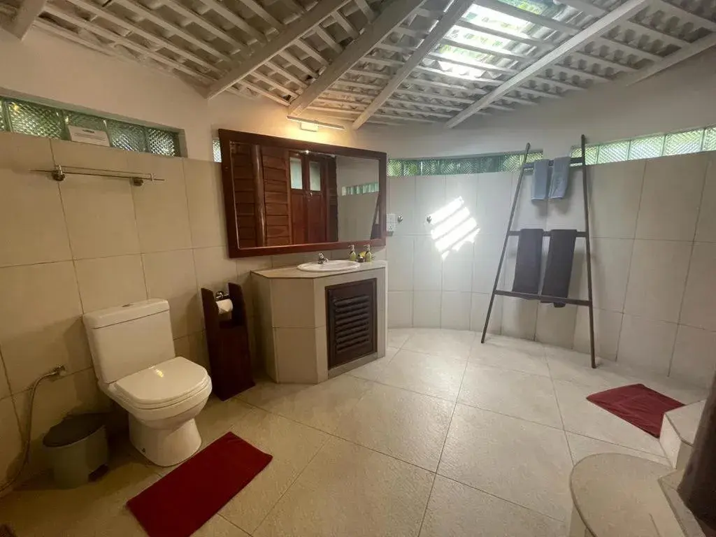 Deluxe Cabana with Sea View - single occupancy in Rockside Cabanas Hotel Deluxe Cabana with Sea View - single occupancy in Rockside Cabanas Hotel