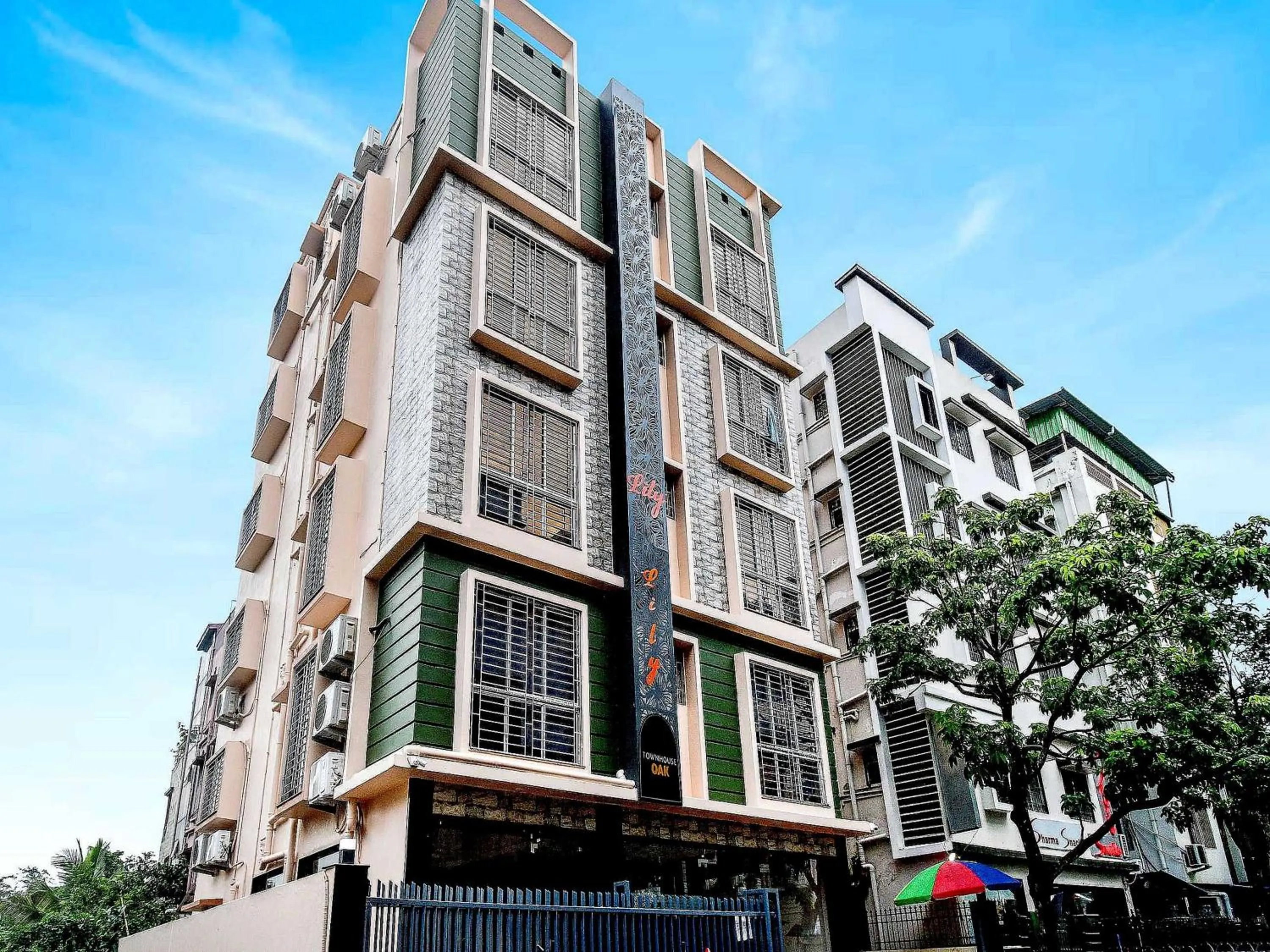 Facade/entrance in Hotel O Dream Paradise