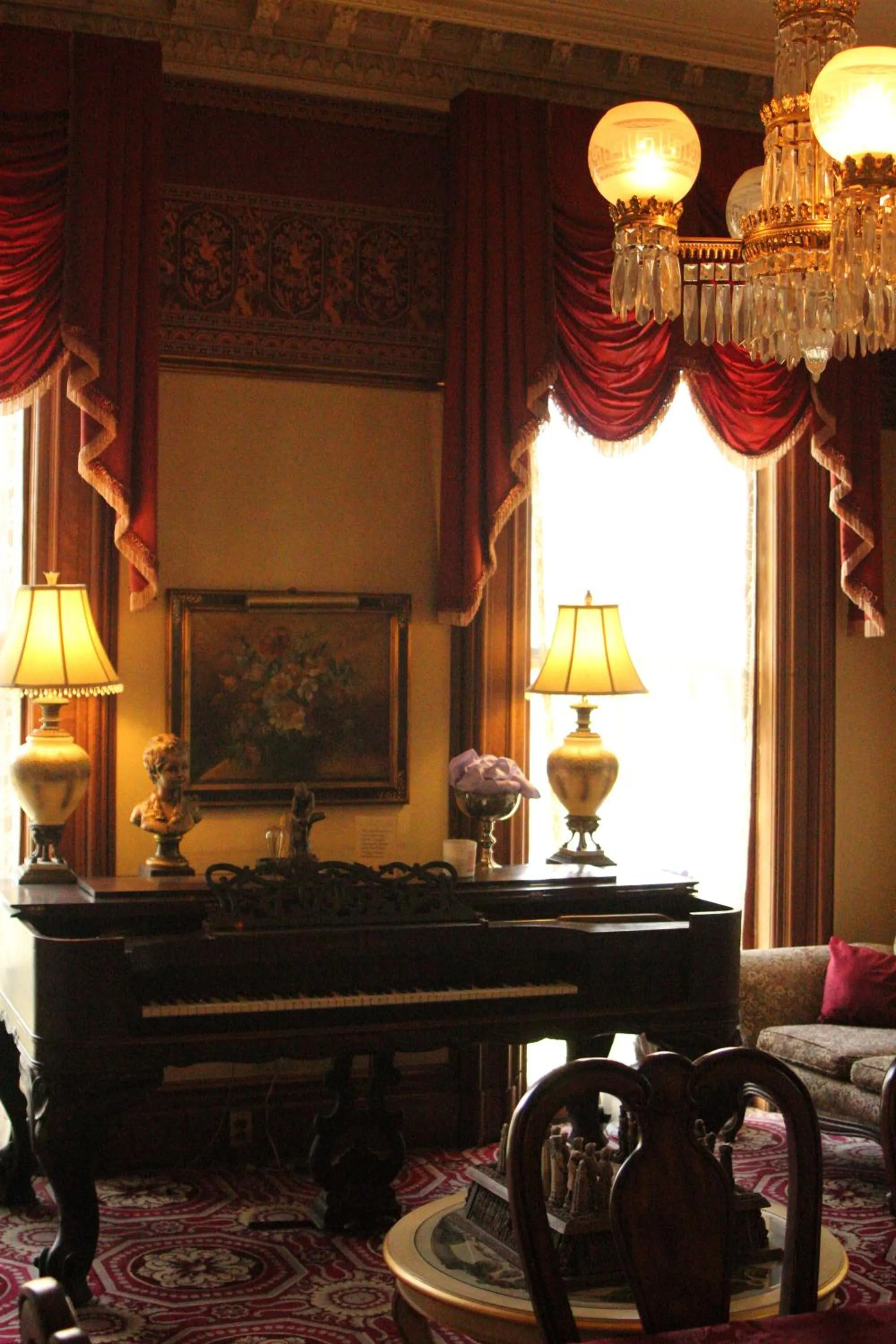 Living room in Upjohn