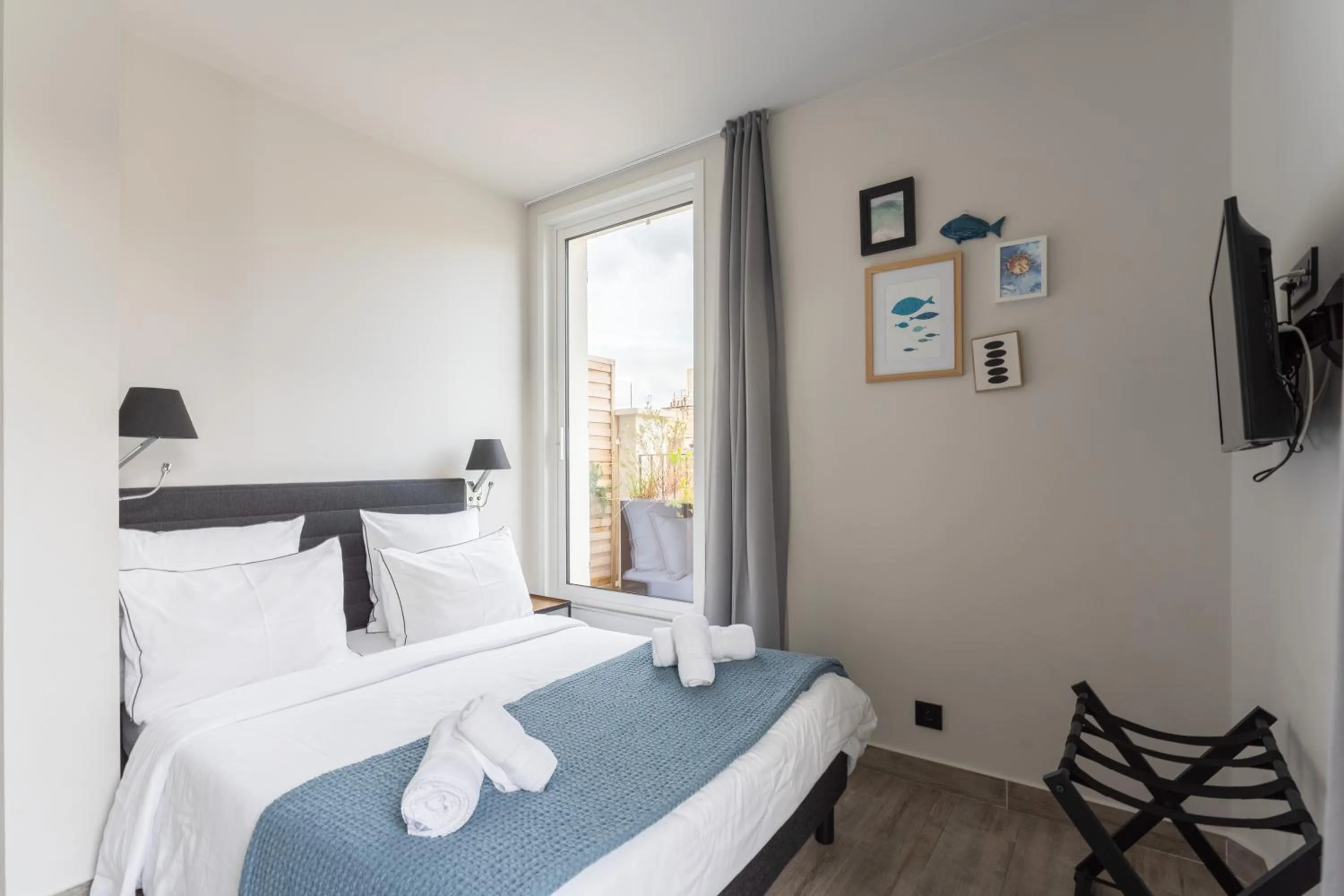 Bed in PARADISE Earth & Sea