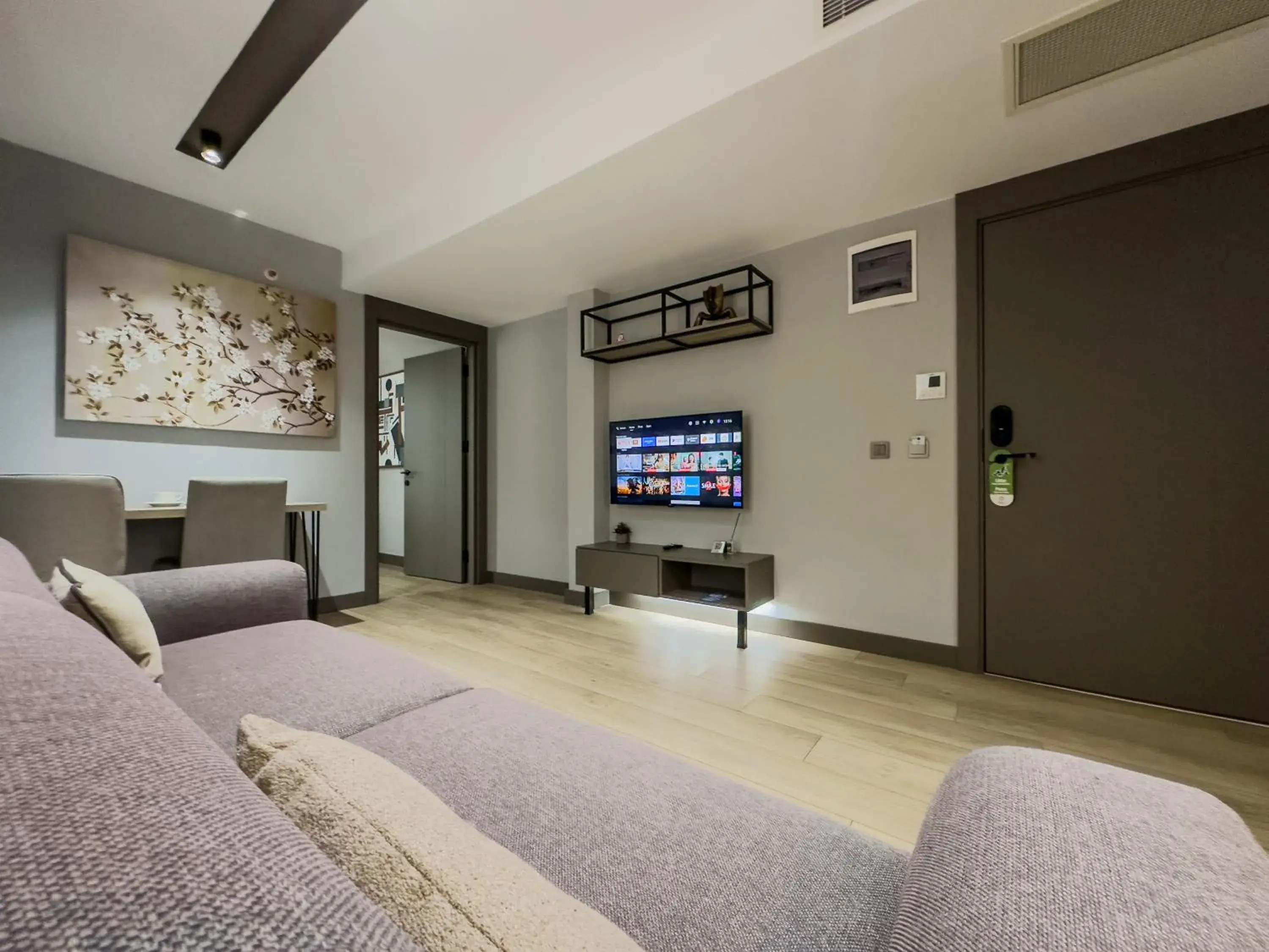 Garden Suite in Leaf River Suites Garden Suite in Leaf River Suites