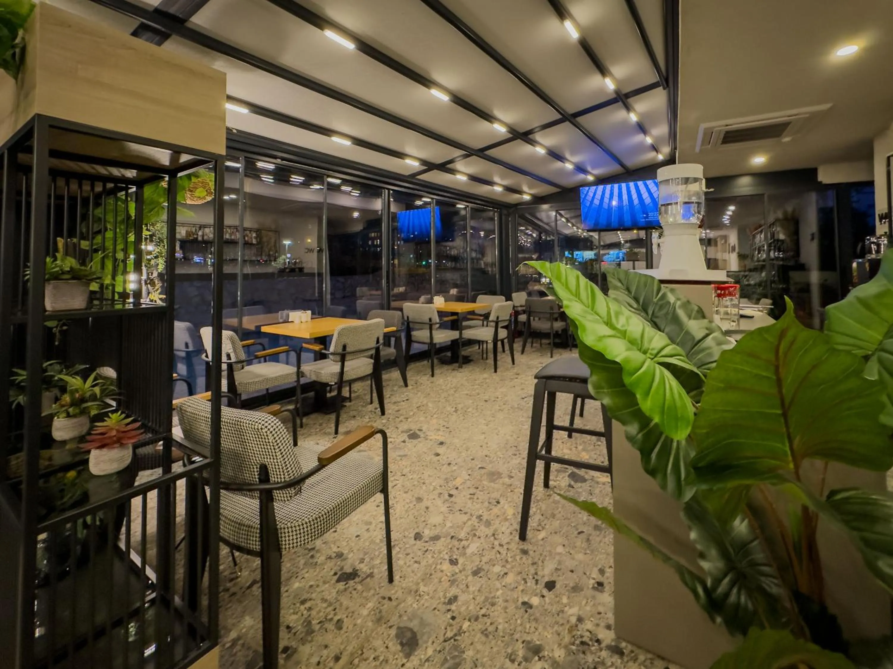 Lobby or reception in Leaf River Suites