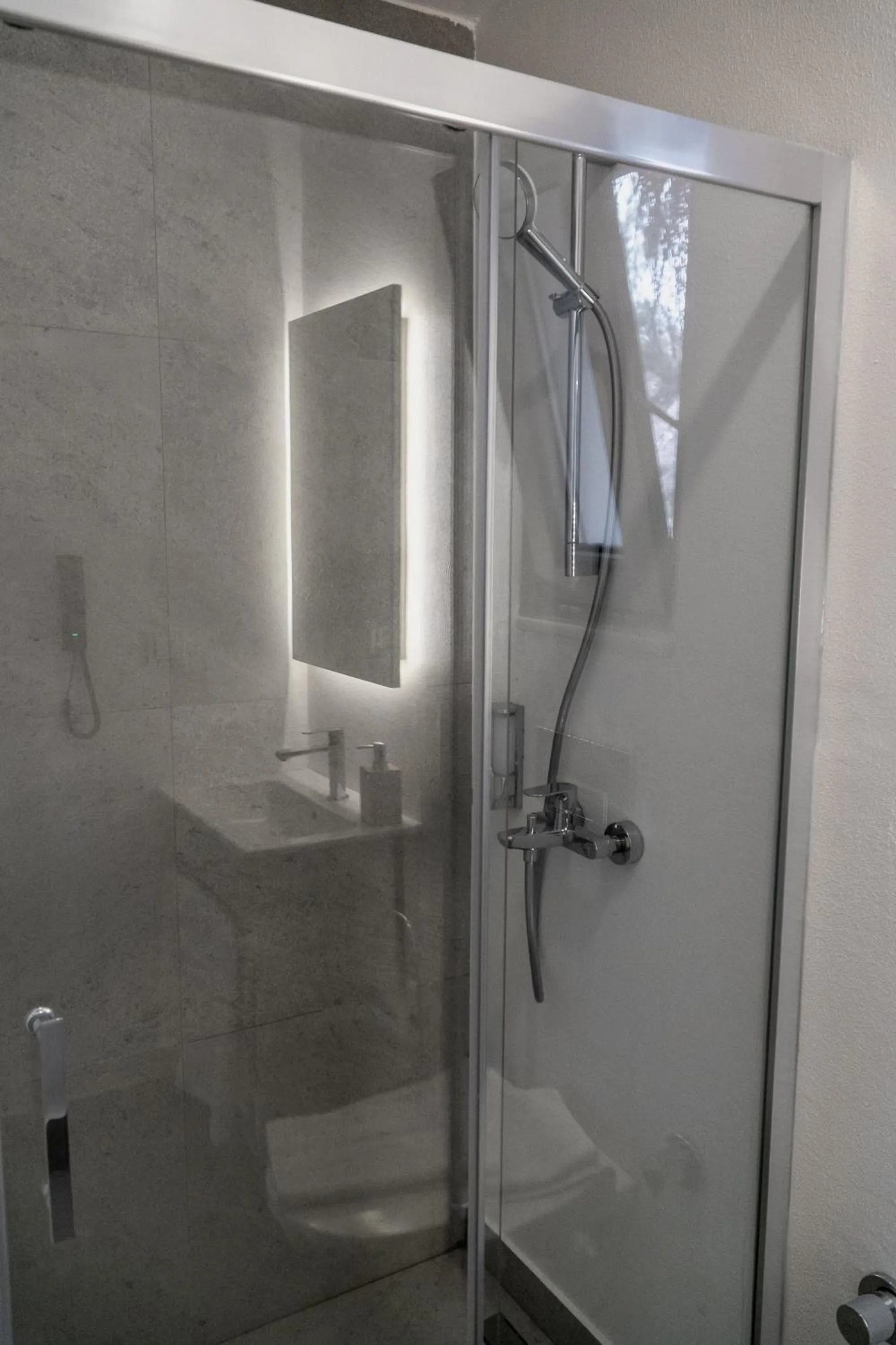 Bathroom in Z-Villas Beach Hotel