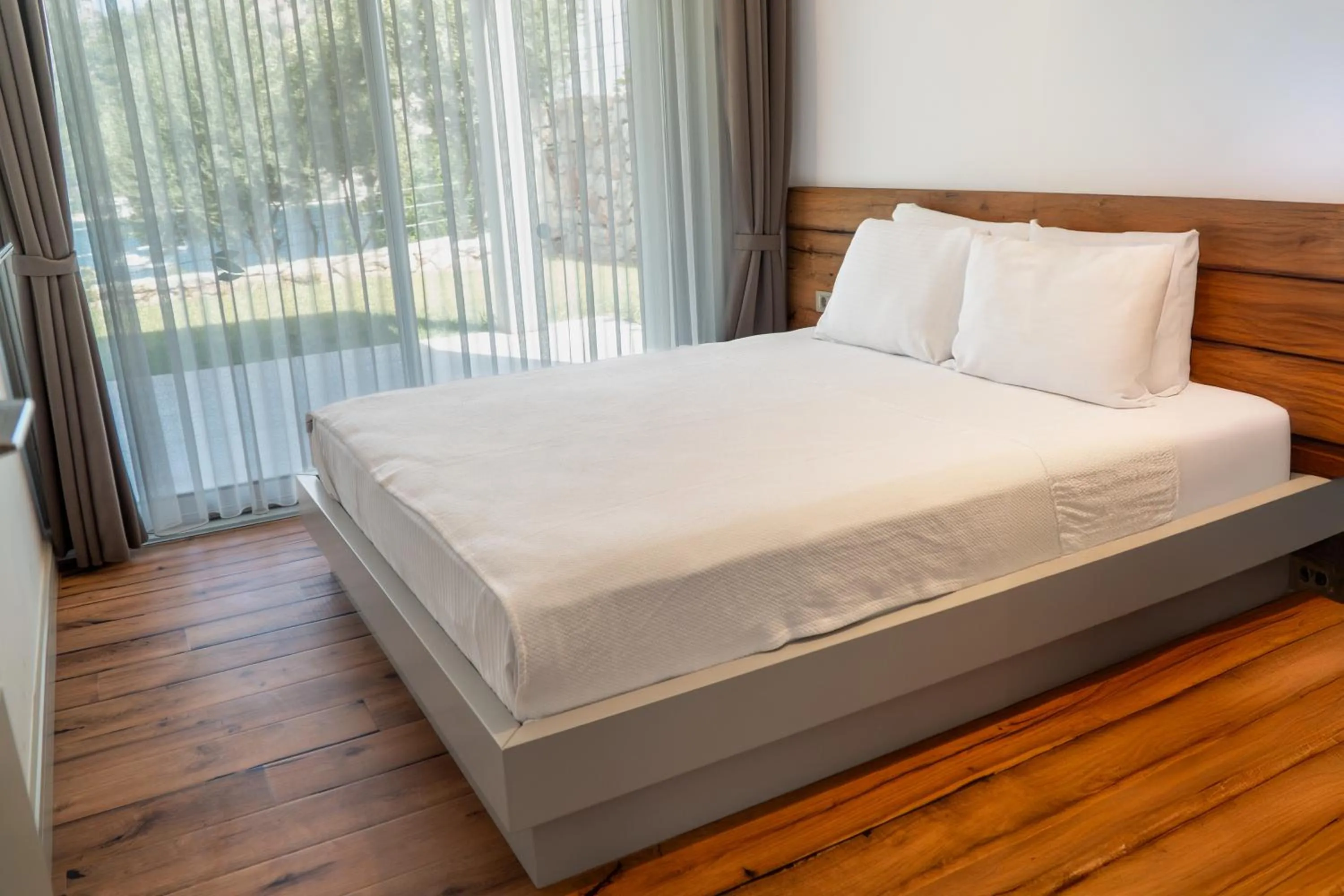 Bed in Z-Villas Beach Hotel