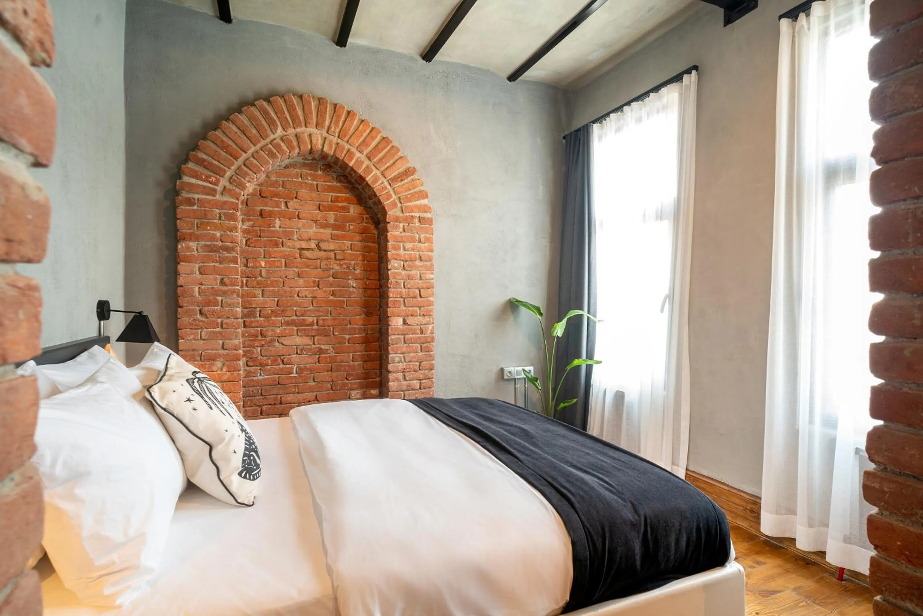 Bed in Urban Quarters - Büklü Han