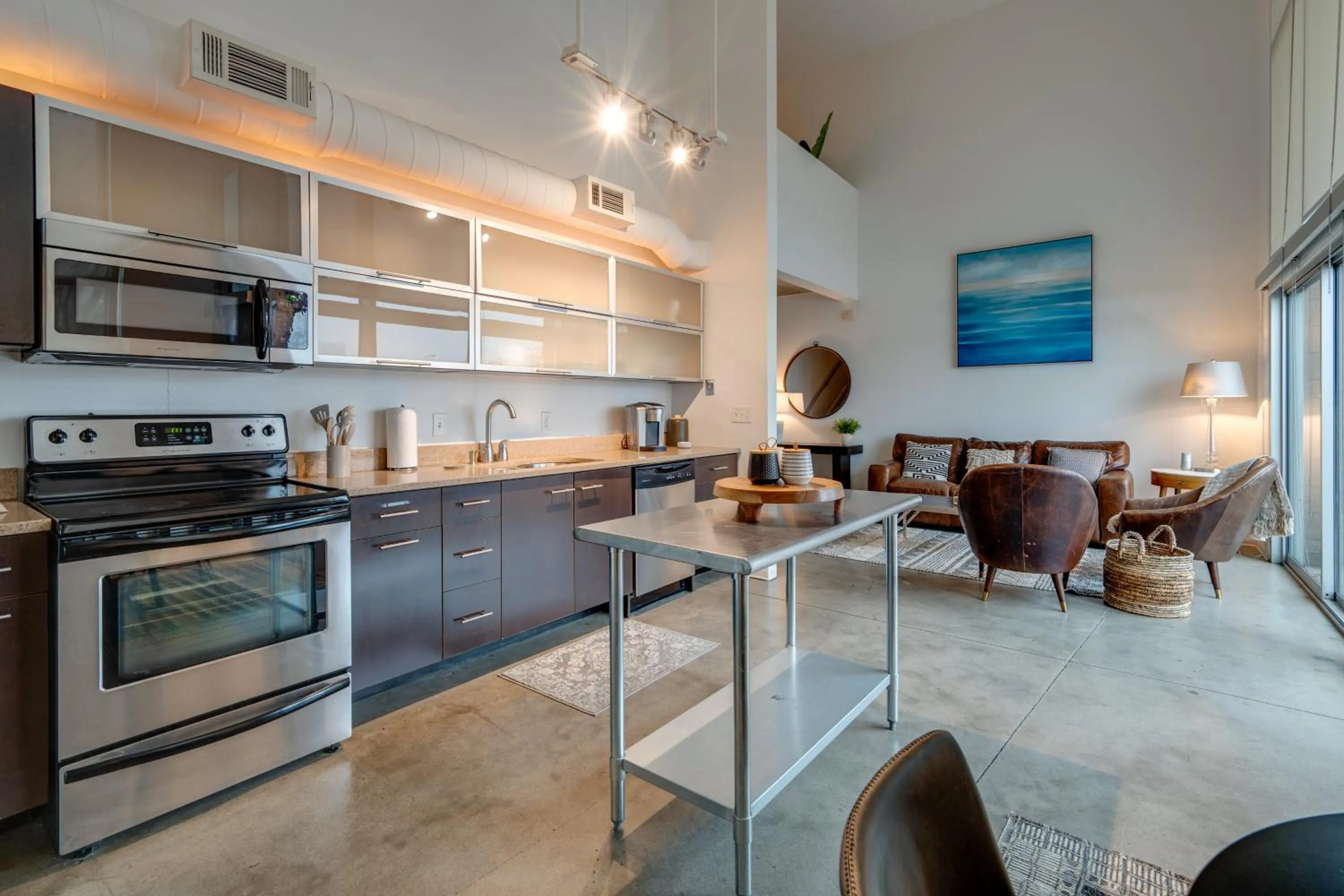 Two story 2Bd 2Ba A Work Live Condo