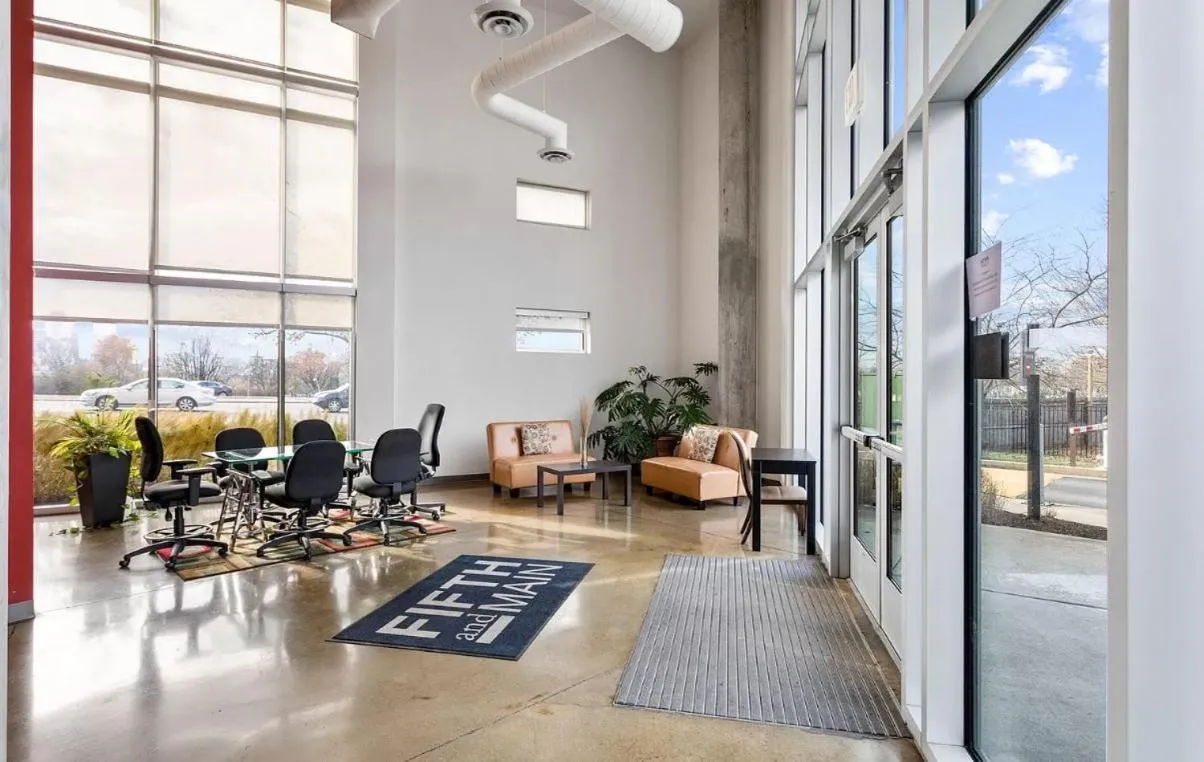 Two story 2Bd 2Ba A Work Live Condo