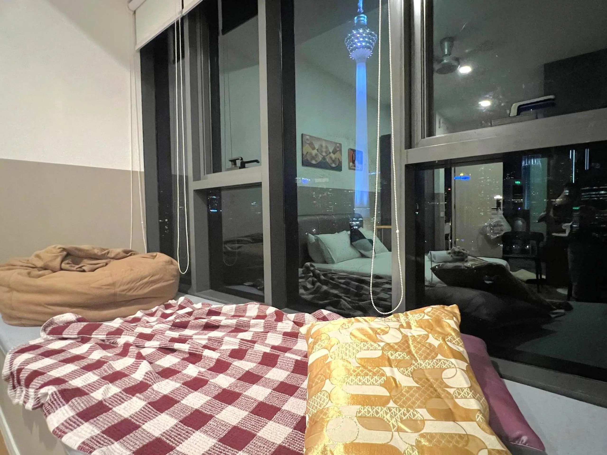 Bed in Ceylonz Suite, Bukit Bintang by MK HOME