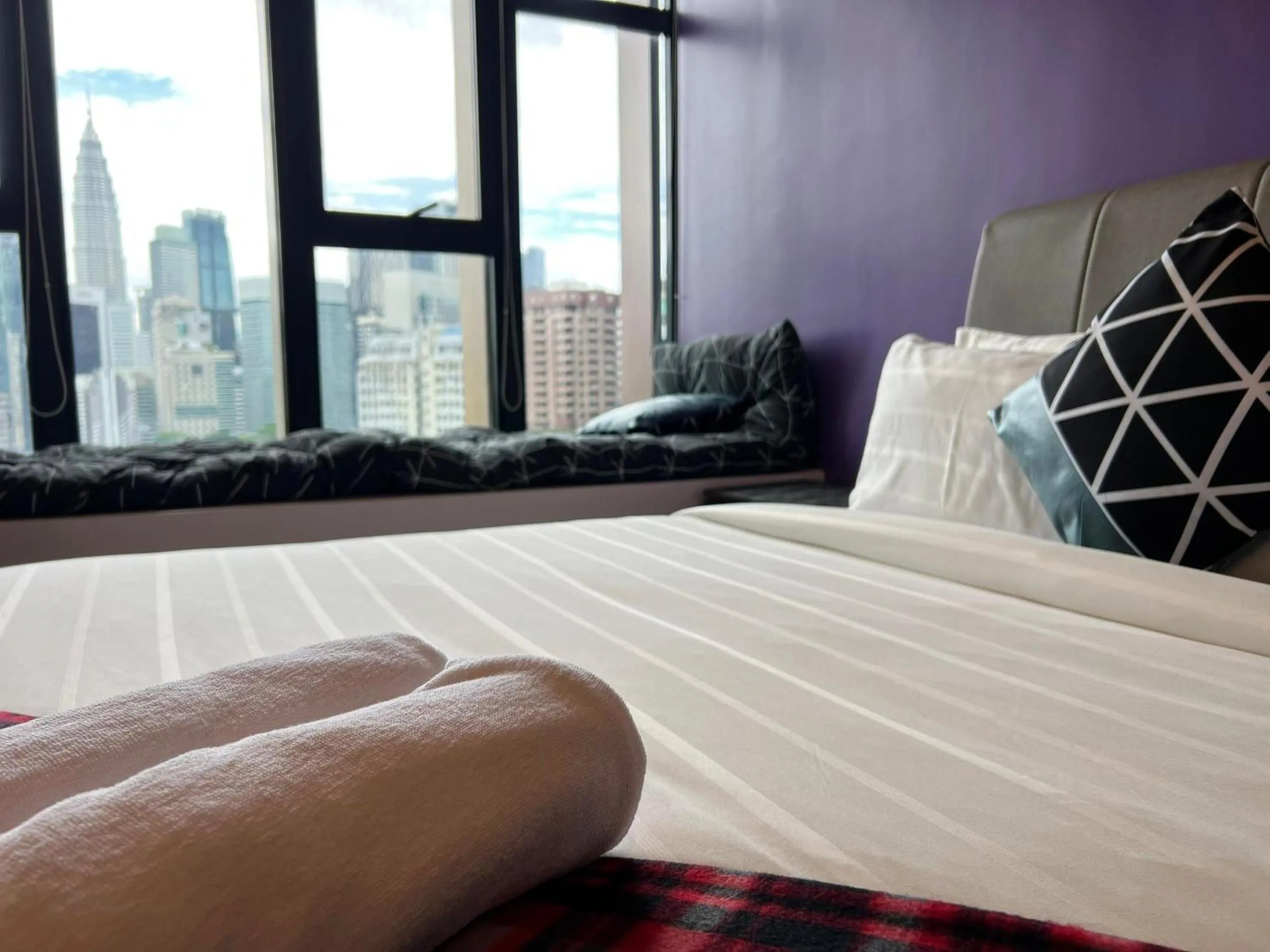 Bed in Ceylonz Suite, Bukit Bintang by MK HOME